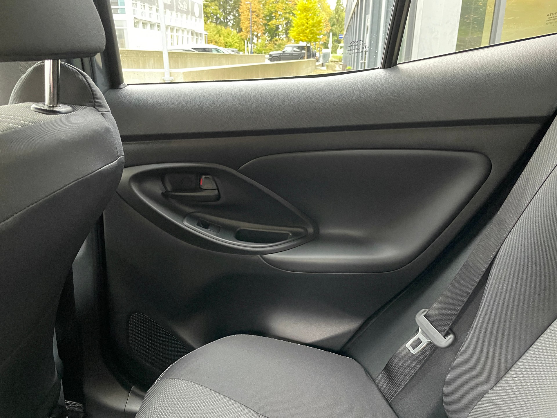 TOYOTA Yaris Cross 1.5 Trend AWDi e-CVT (MODELL 2027)-image-16