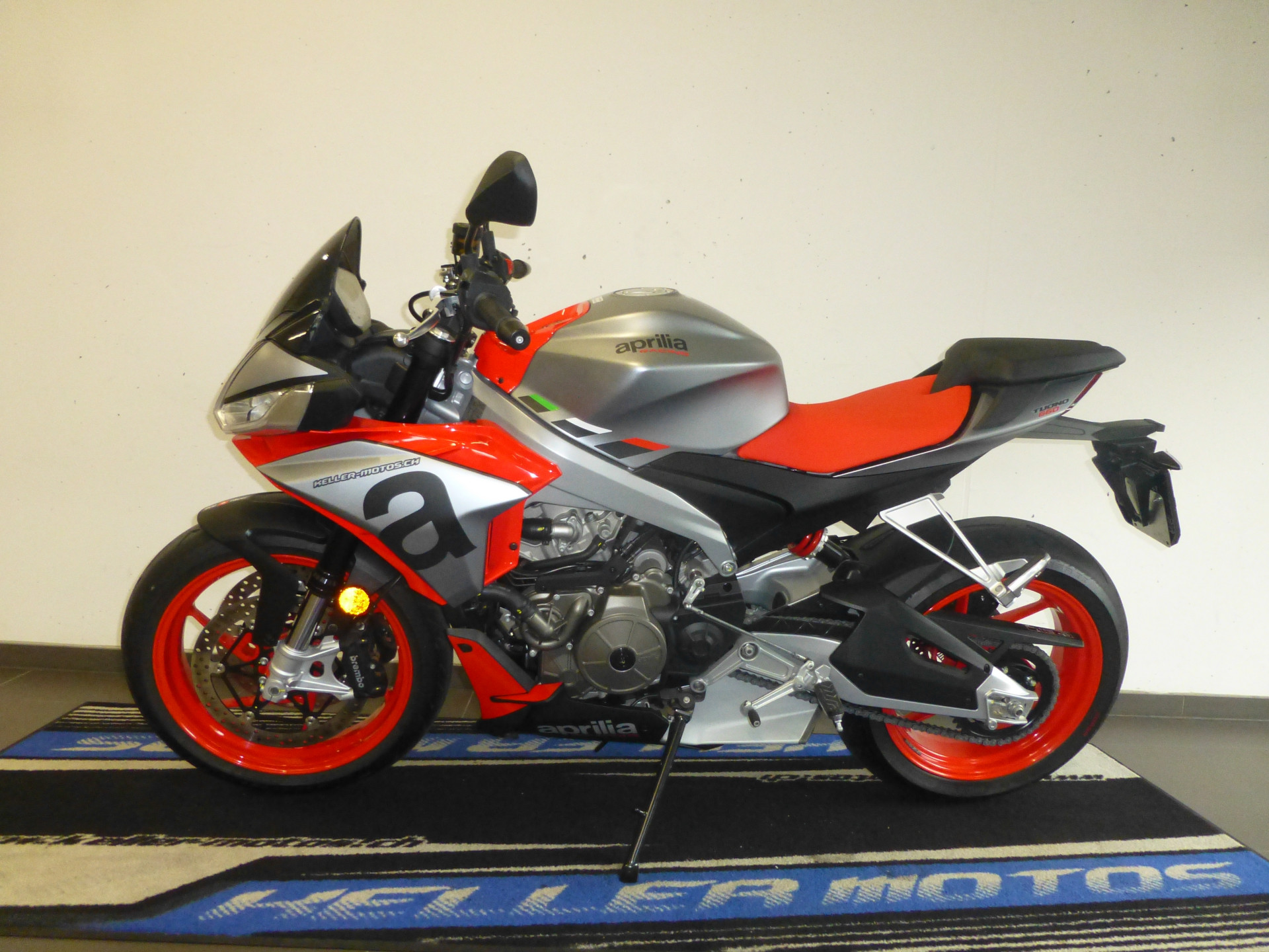 APRILIA Tuono 660 (35kw)-showroom-element-1