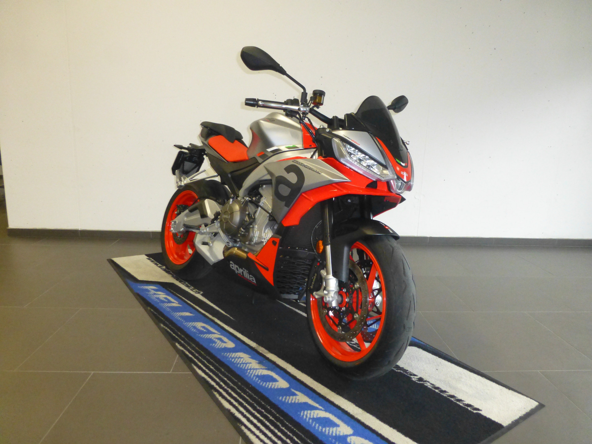 APRILIA Tuono 660 (35kw)-showroom-element-2
