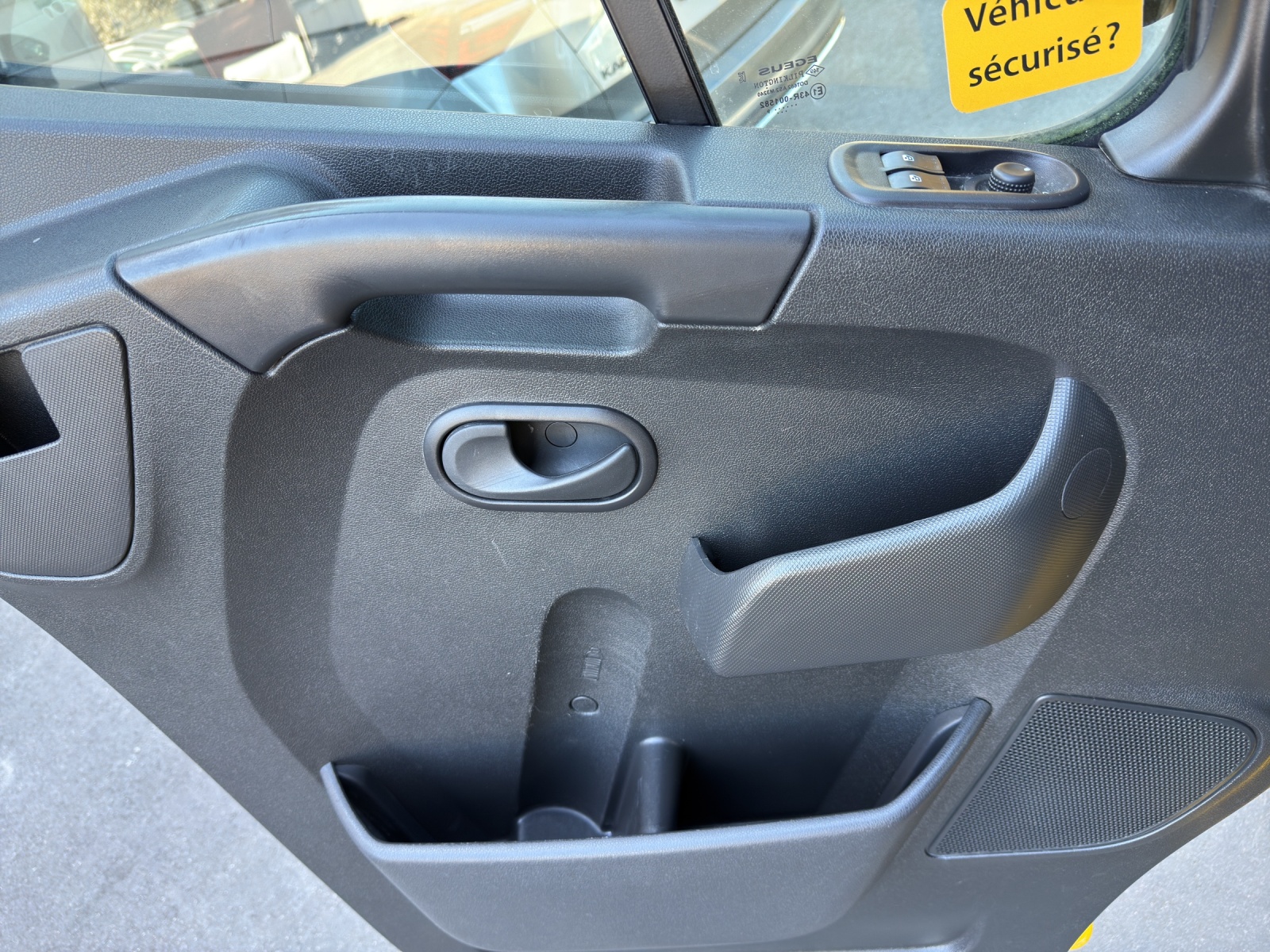 RENAULT Master T35 2.3dCi 130 L3H3-image-11