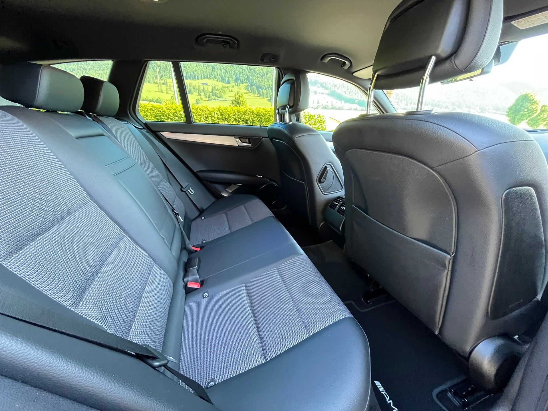 MERCEDES-BENZ C 230 Avantgarde 7G-Tronic-image-7