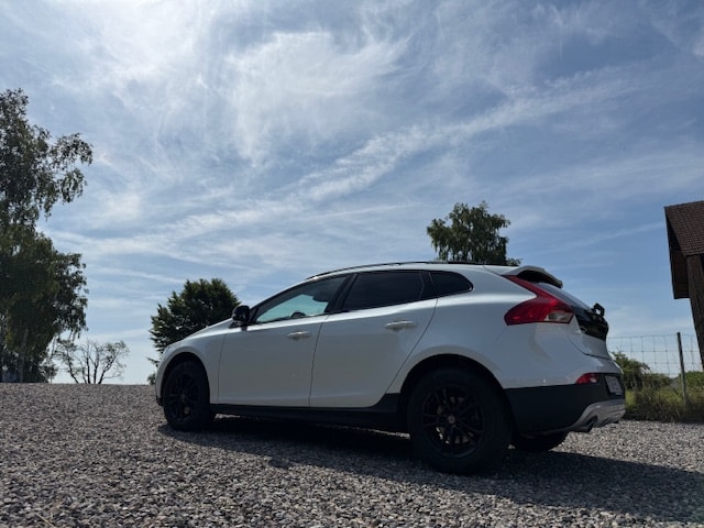 VOLVO V40 Cross Country D3 Summum Geartronic-image-5