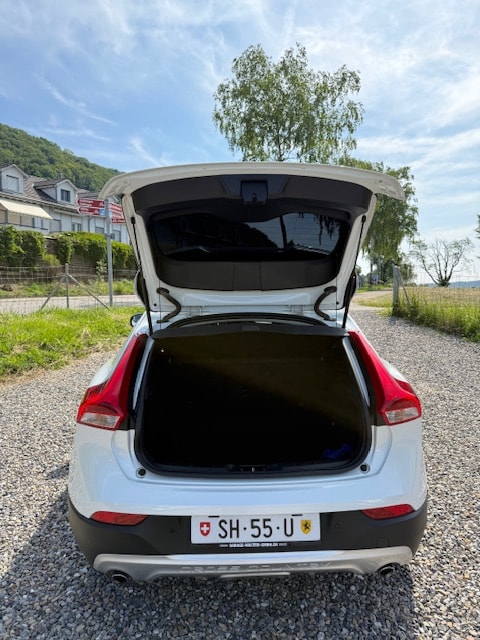 VOLVO V40 Cross Country D3 Summum Geartronic-image-6