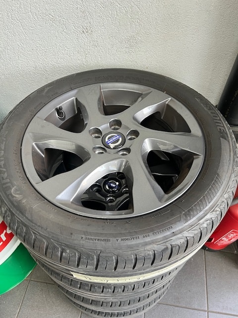 VOLVO V40 Cross Country D3 Summum Geartronic-image-13