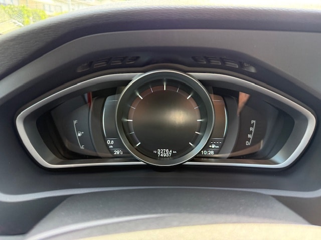 VOLVO V40 Cross Country D3 Summum Geartronic-image-12
