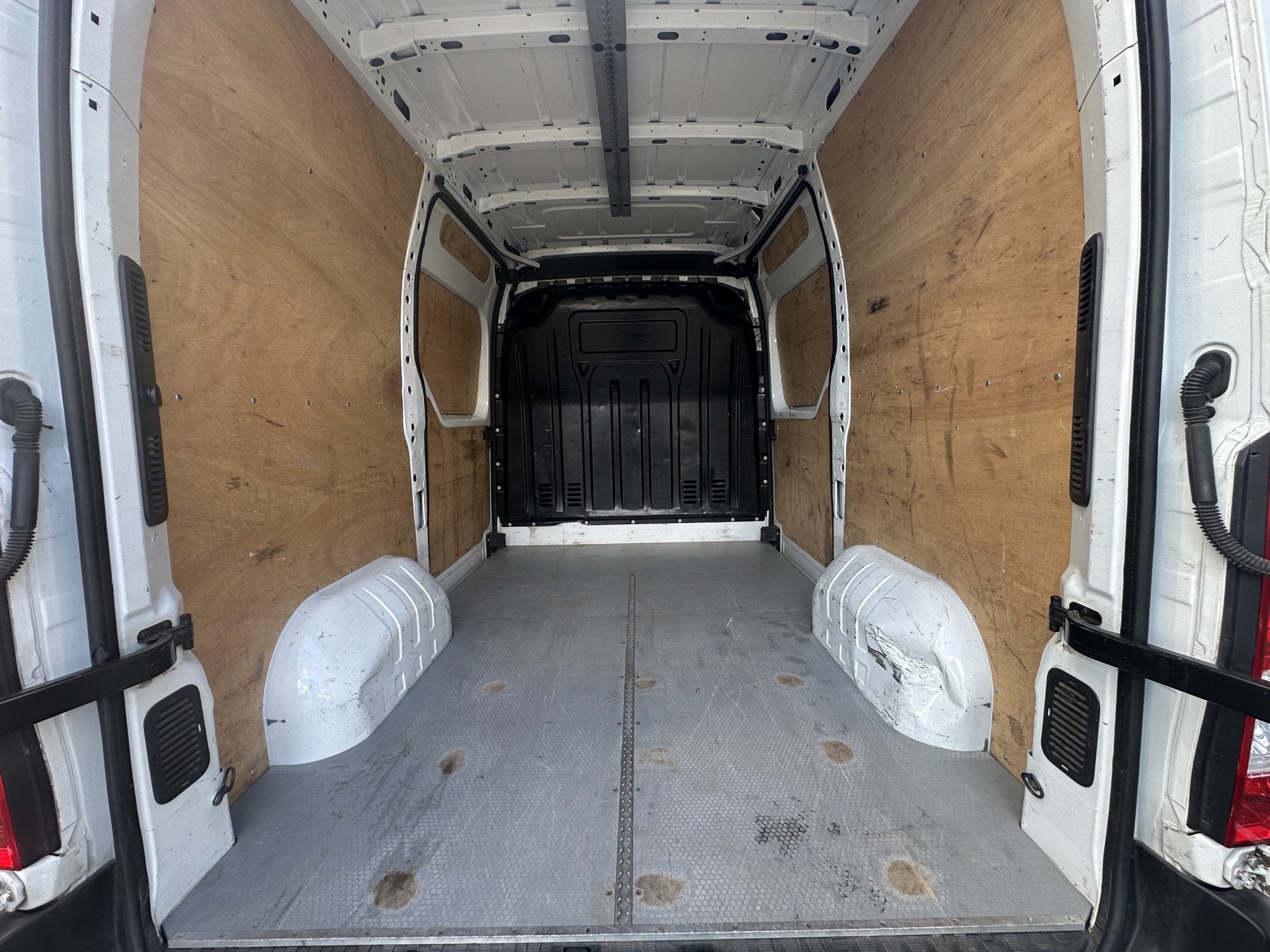 NISSAN NV400 F28.11 L1H1 FWD Pro-image-14