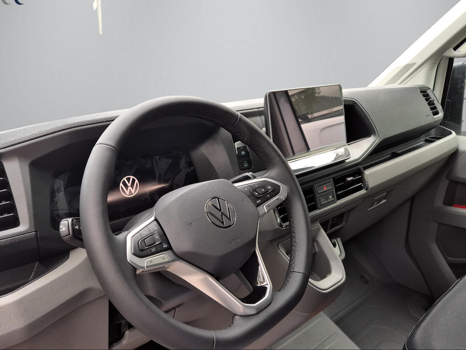 VW Crafter 35 2.0 BiTDI L4 4Motion A-showroom-element-3