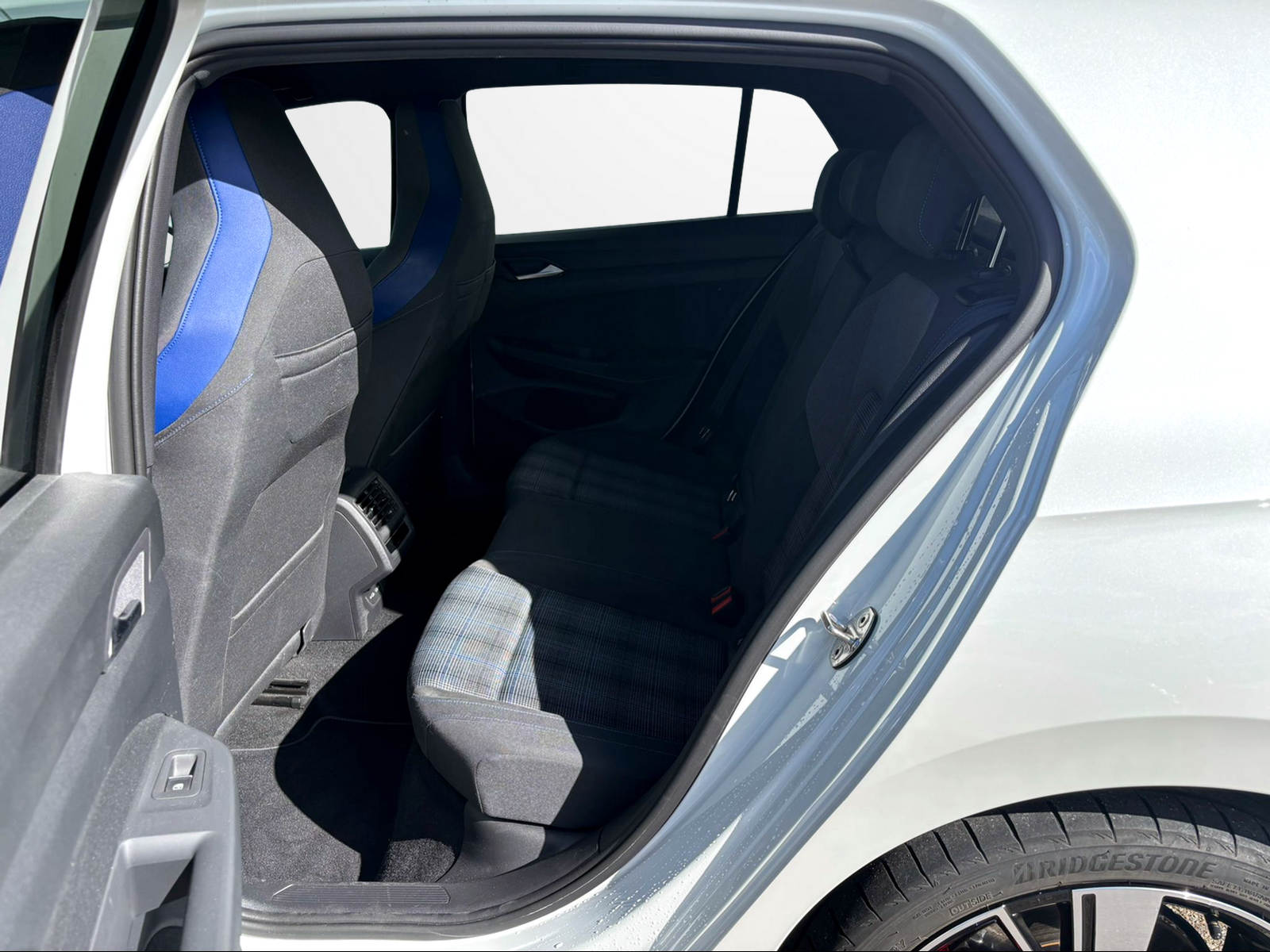 VW Golf 1.4 TSI PHEV GTE-image-10