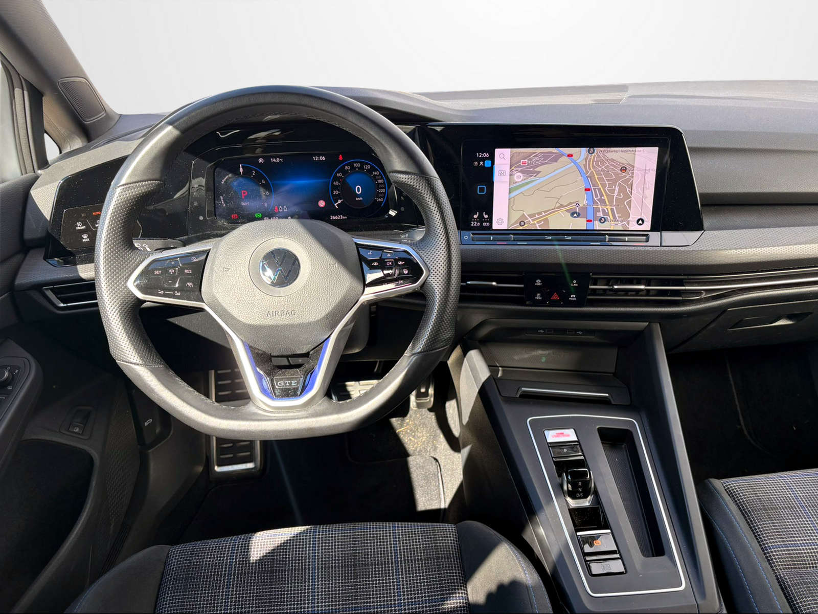 VW Golf 1.4 TSI PHEV GTE-image-5