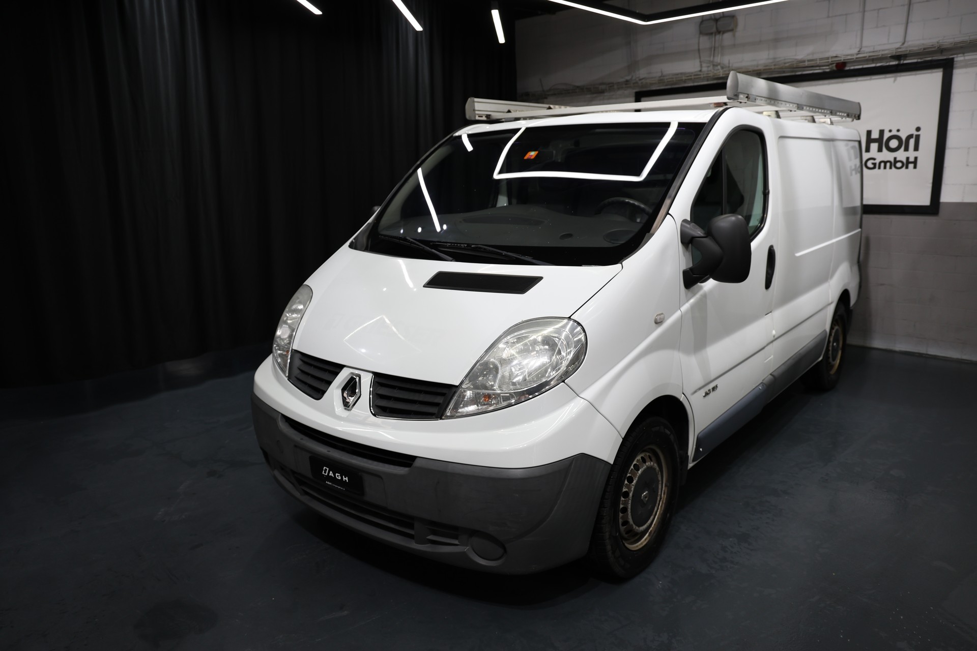 RENAULT Trafic 2.0 dCi 115 2.9t L2H1 ̈Klima Sortimo