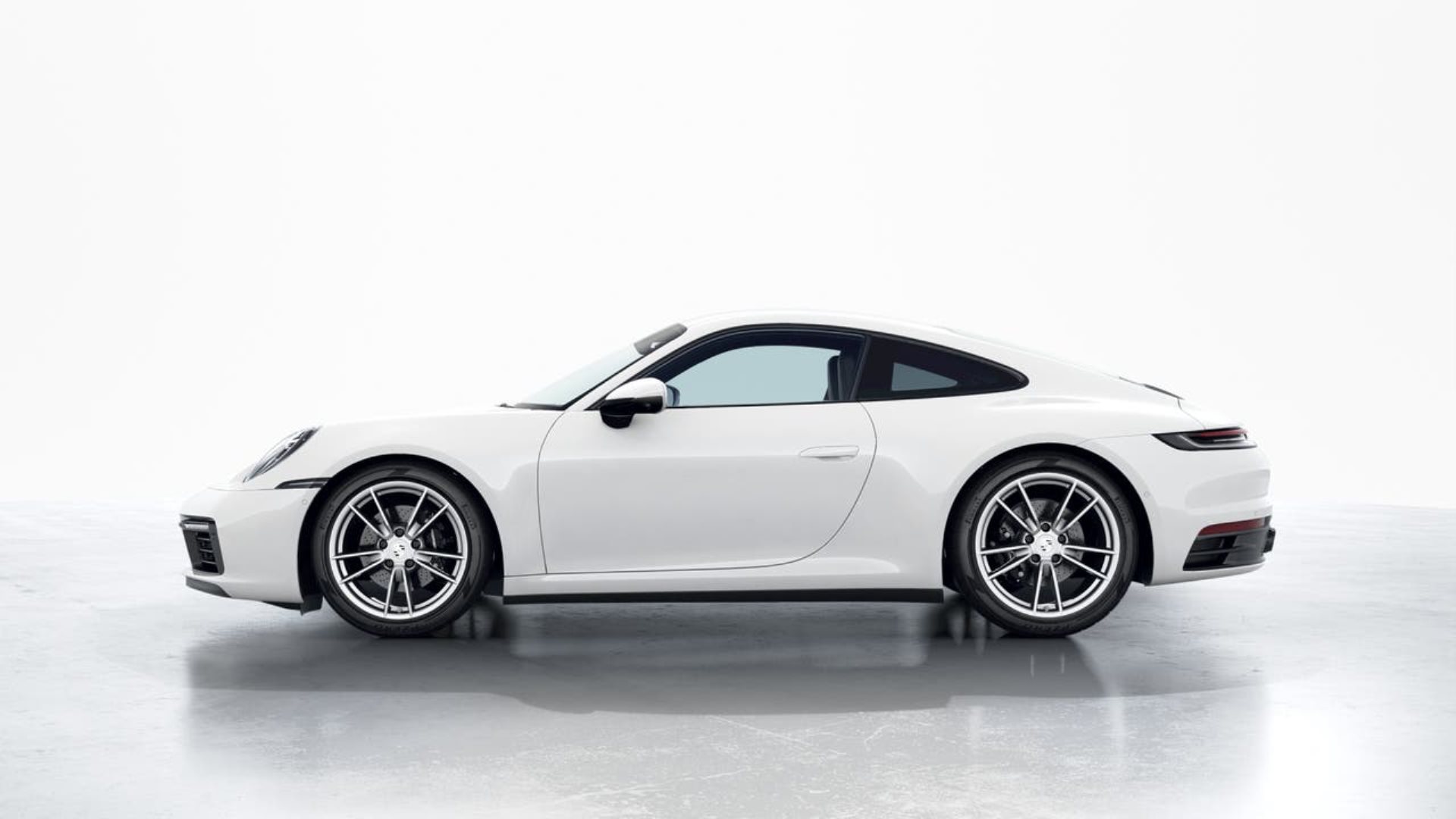PORSCHE 911 Carrera 4 (MY22)-showroom-element-1