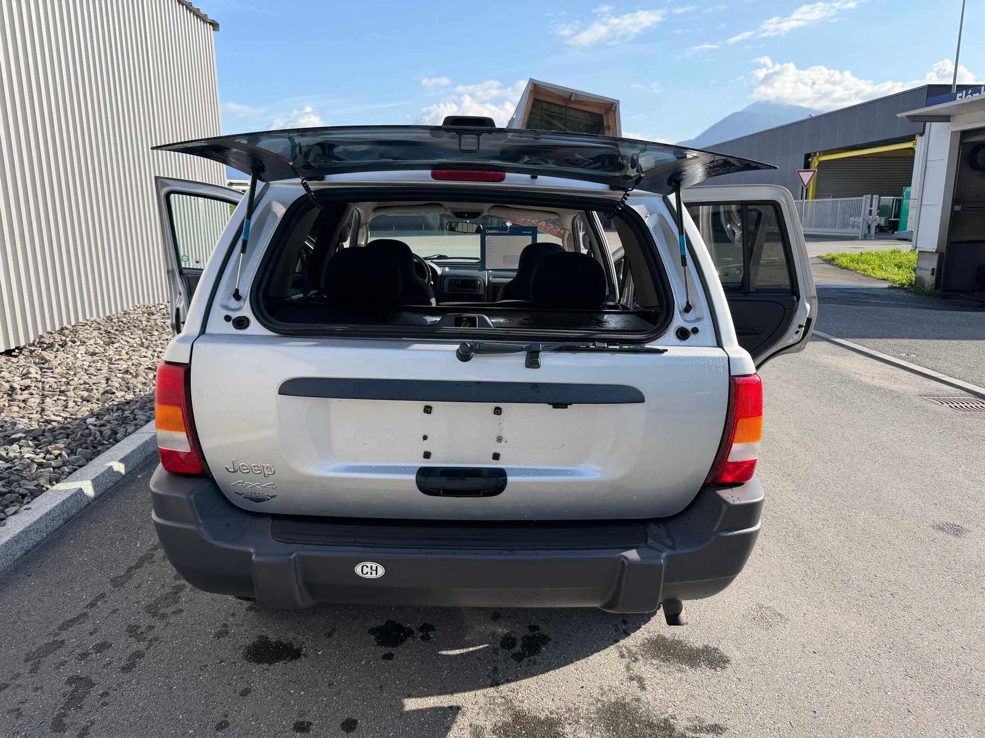 JEEP CHEROKEE 4.0 — 4x4-image-24