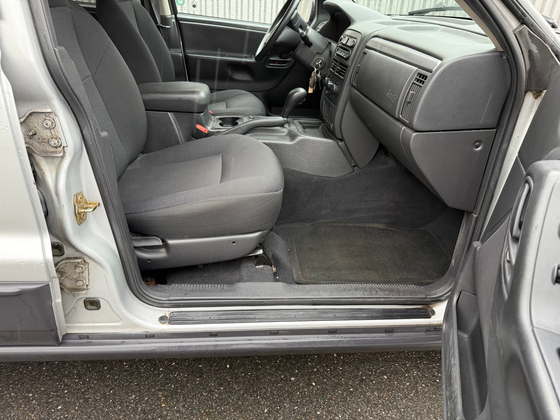 JEEP CHEROKEE 4.0 — 4x4-image-11
