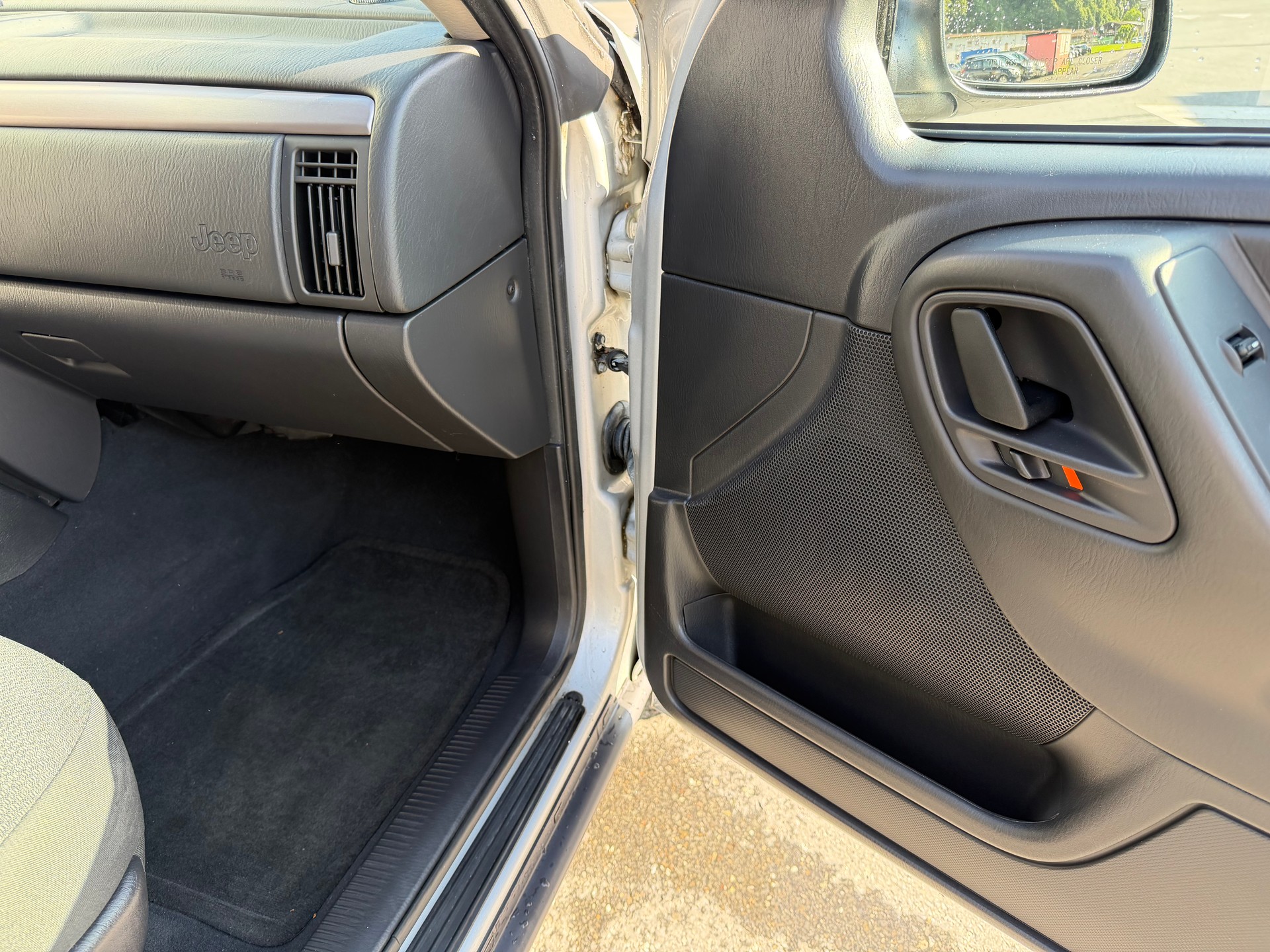 JEEP CHEROKEE 4.0 — 4x4-image-17