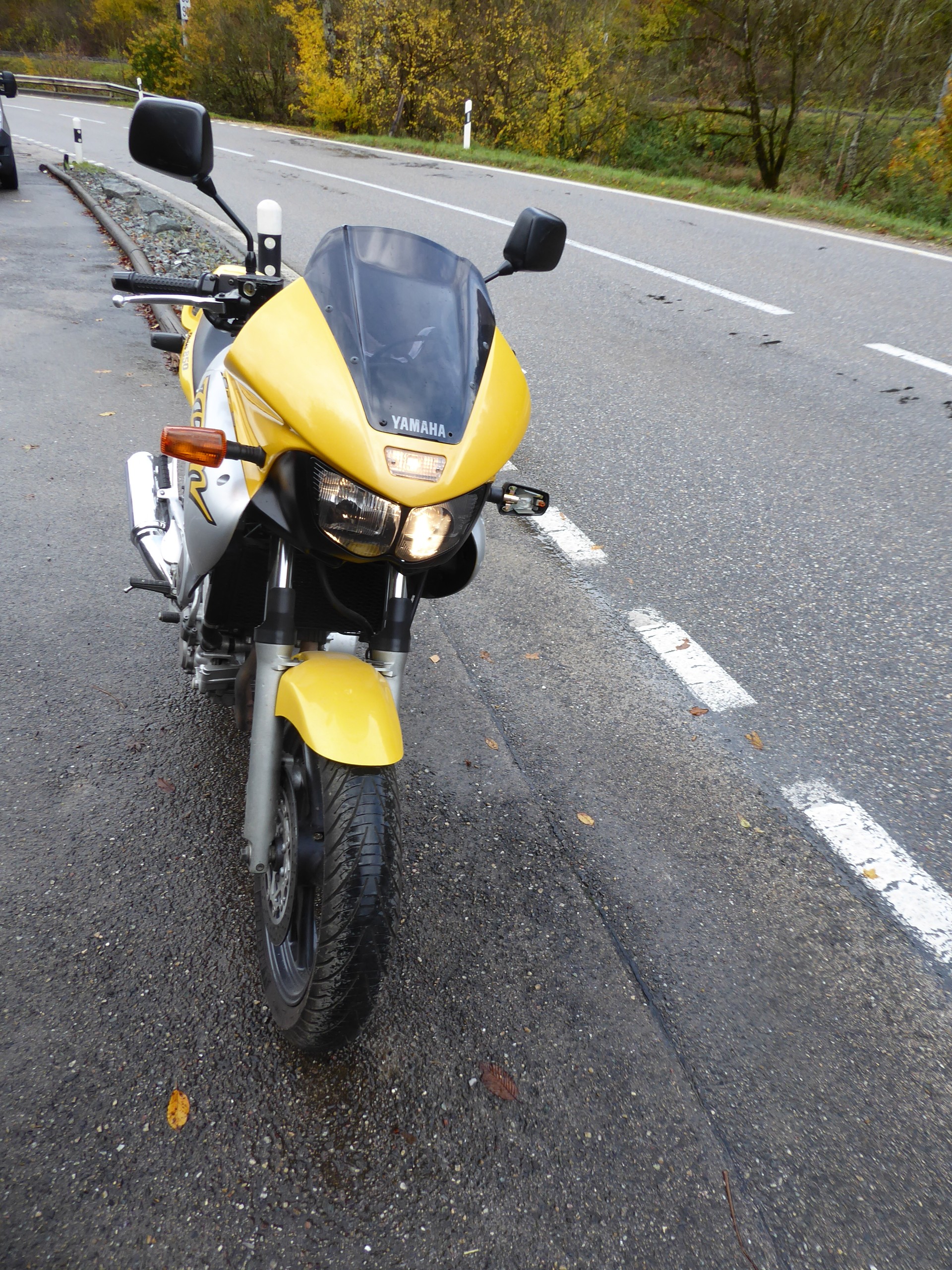 YAMAHA TDM 850-showroom-element-1