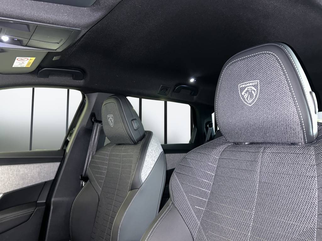 PEUGEOT 5008 145 Hybrid e-DCS6 GT-image-9