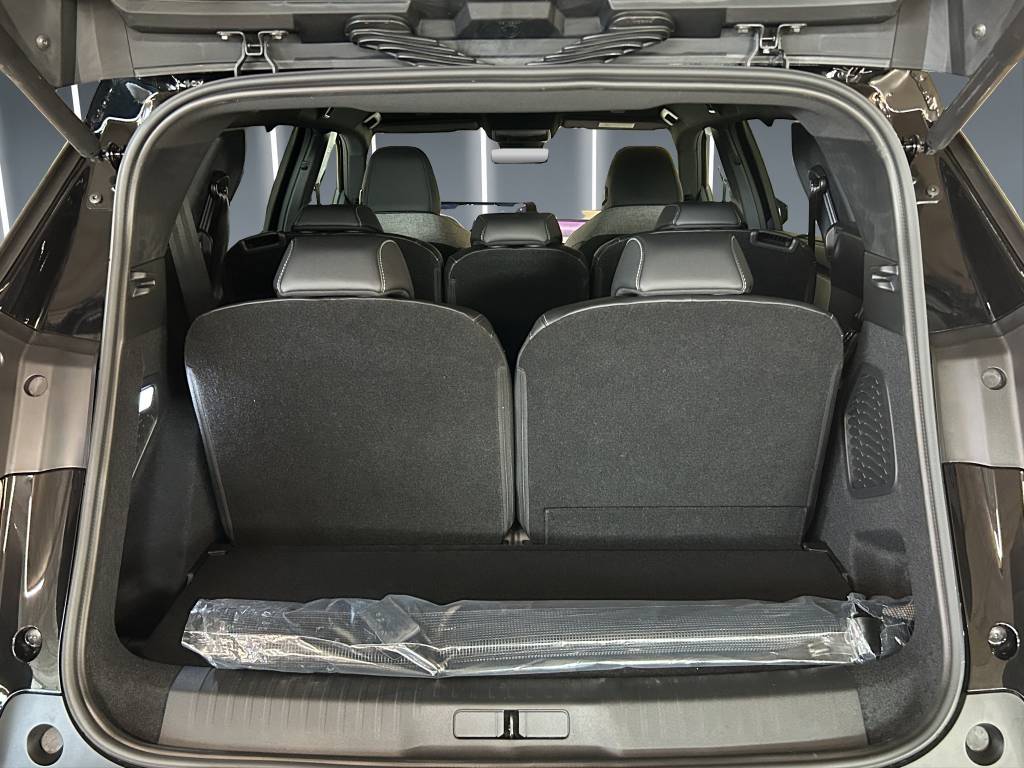 PEUGEOT 5008 145 Hybrid e-DCS6 GT-image-11