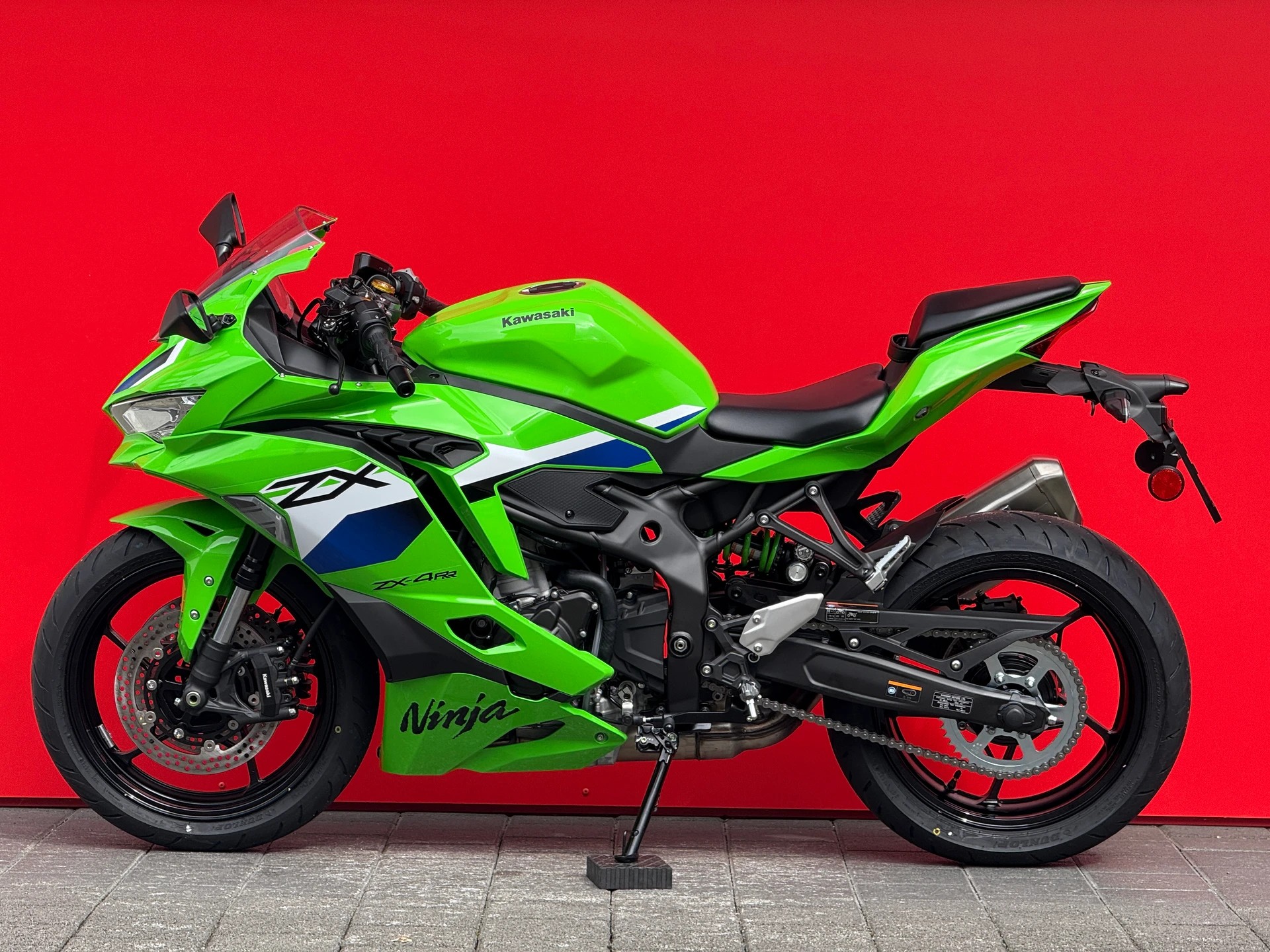 KAWASAKI Ninja ZX-4RR-image-8