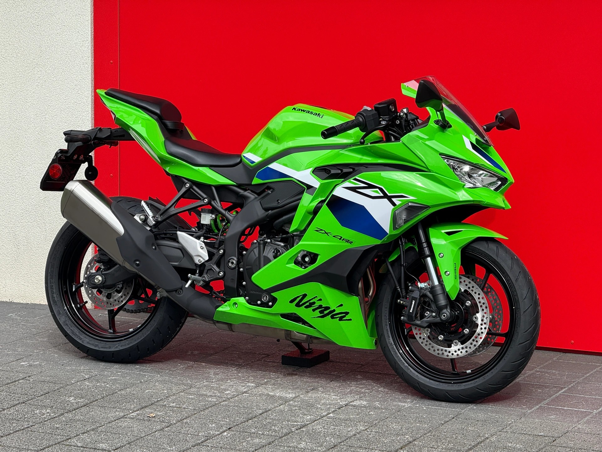 KAWASAKI Ninja ZX-4RR-image-7