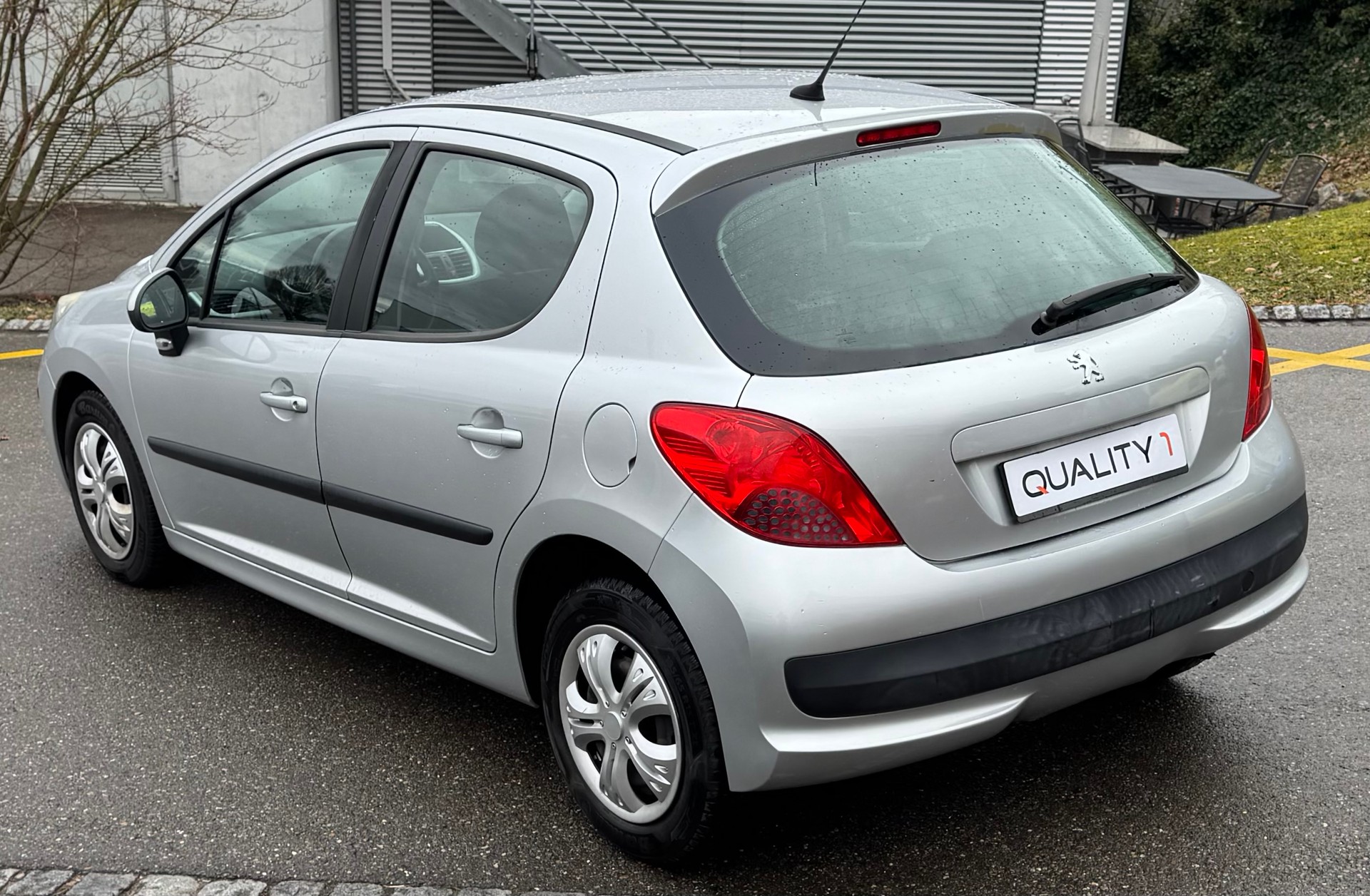 PEUGEOT 207 1.4 16V Trendy-image-5