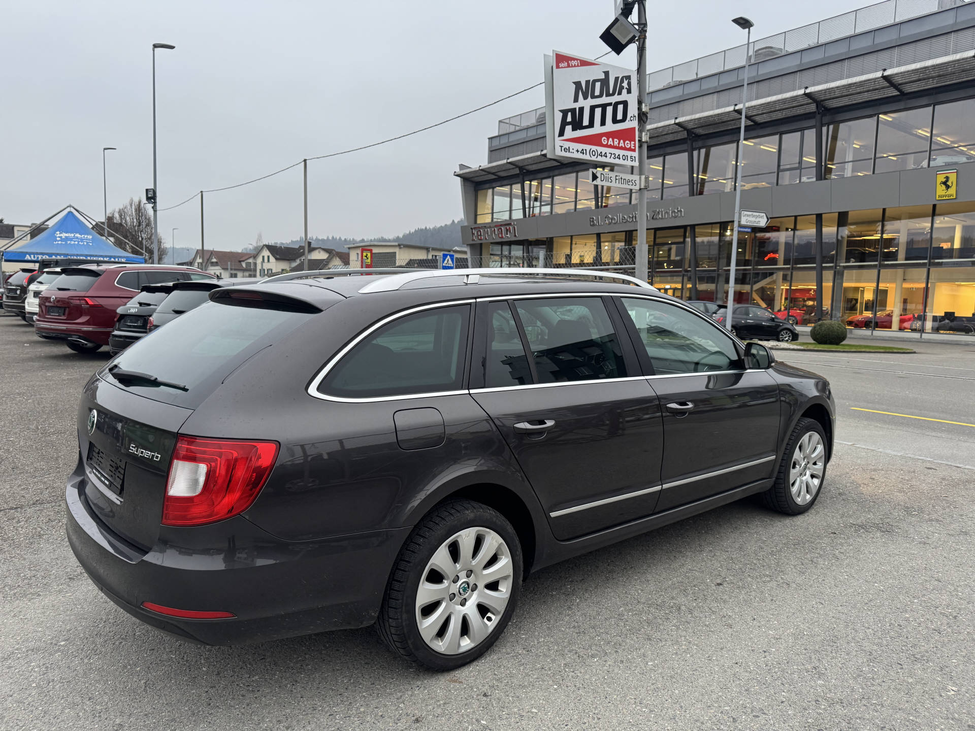 SKODA Superb Combi 1.8 TSI Elegance DSG-image-3