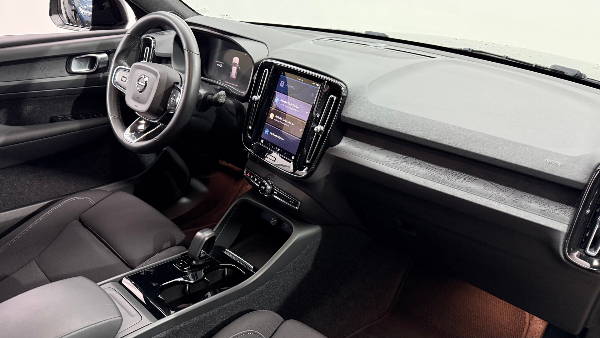 VOLVO XC40 P6 Core-image-15
