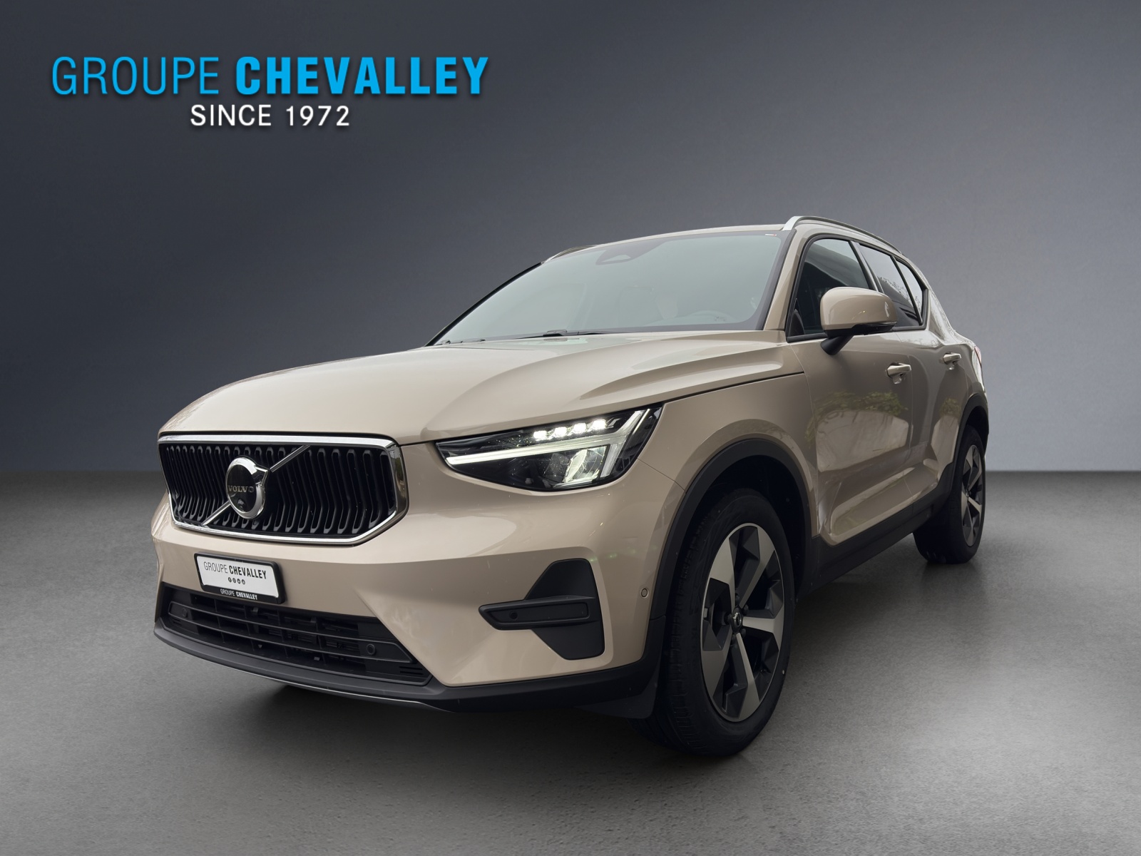 VOLVO XC40 B3 Benzin Mild Hybrid Xcite DCT-image-0