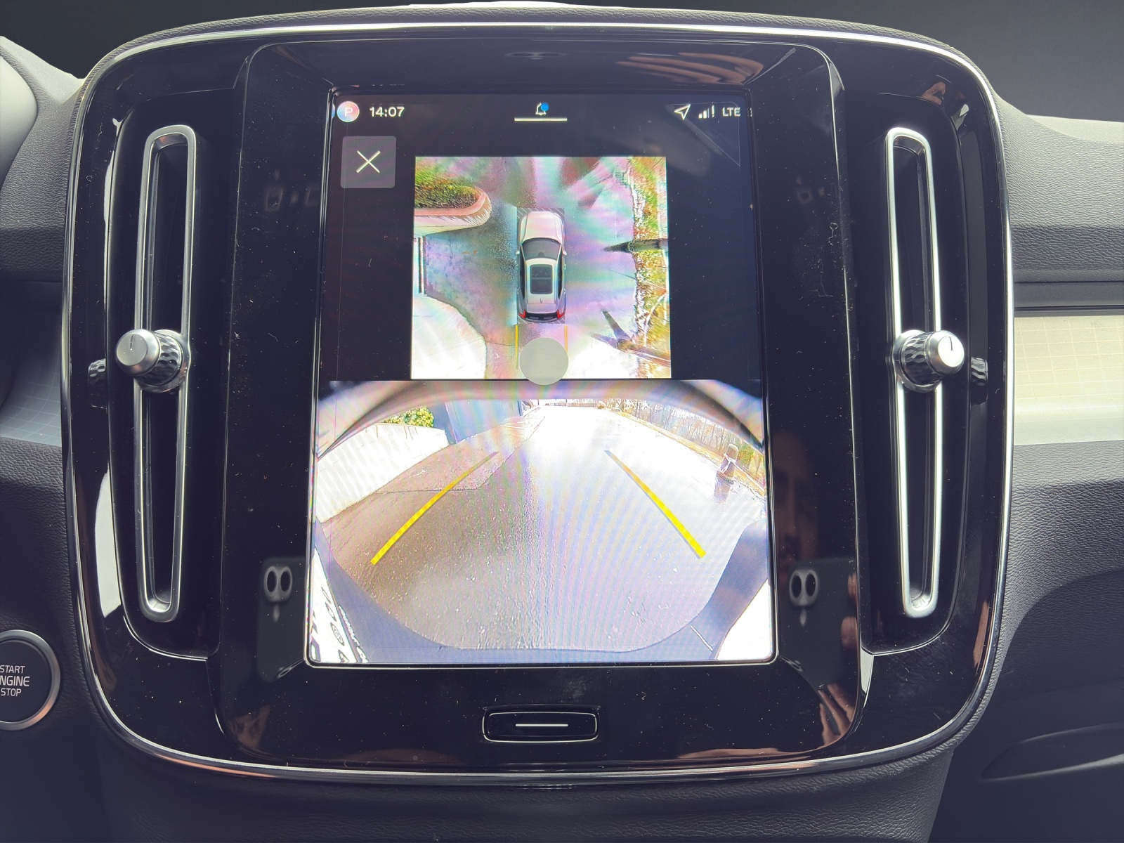 VOLVO XC40 B3 Benzin Mild Hybrid Xcite DCT-image-7