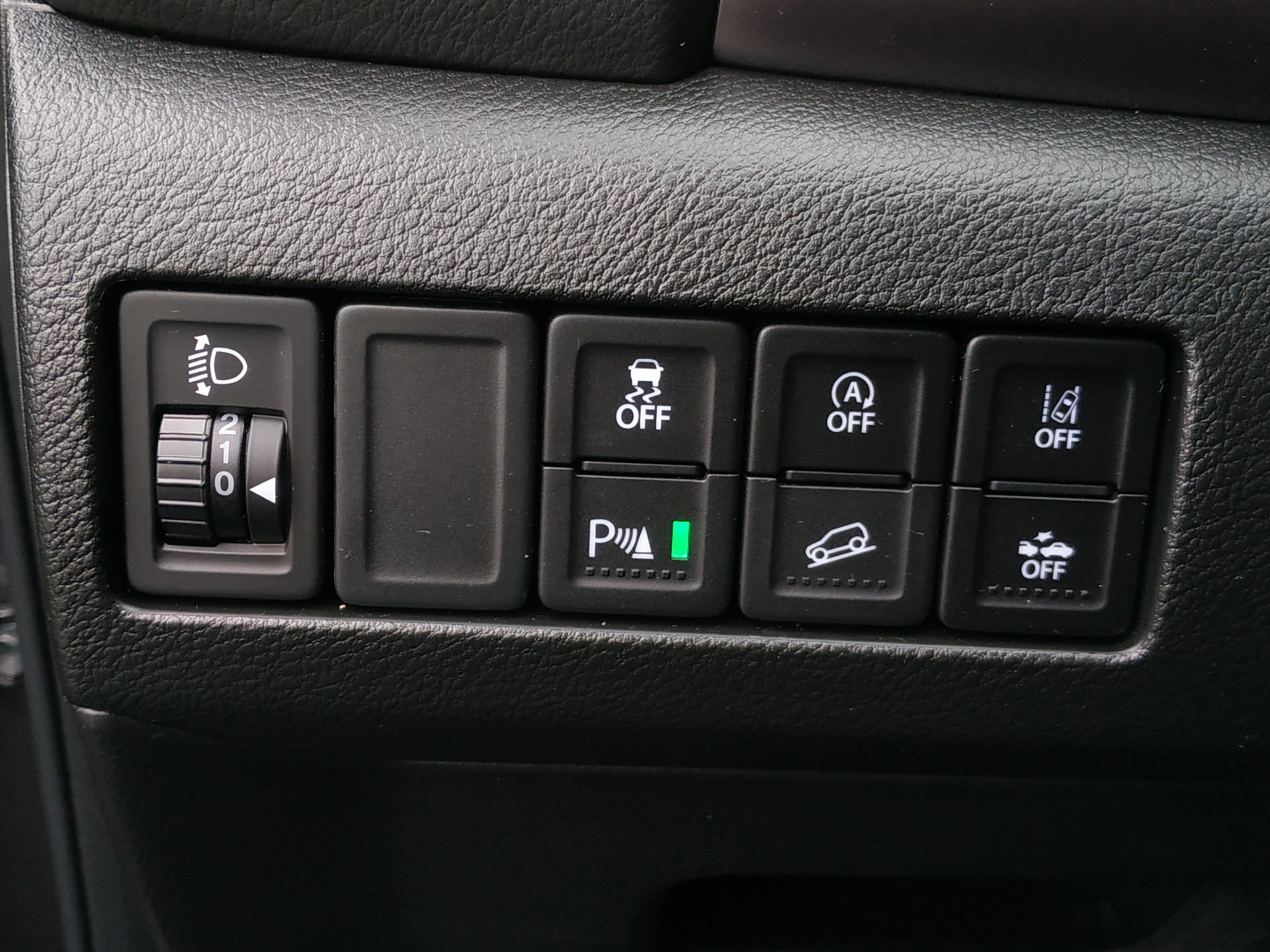SUZUKI Vitara 1.4 Boosterjet Compact + 4x4 Hybrid-image-16
