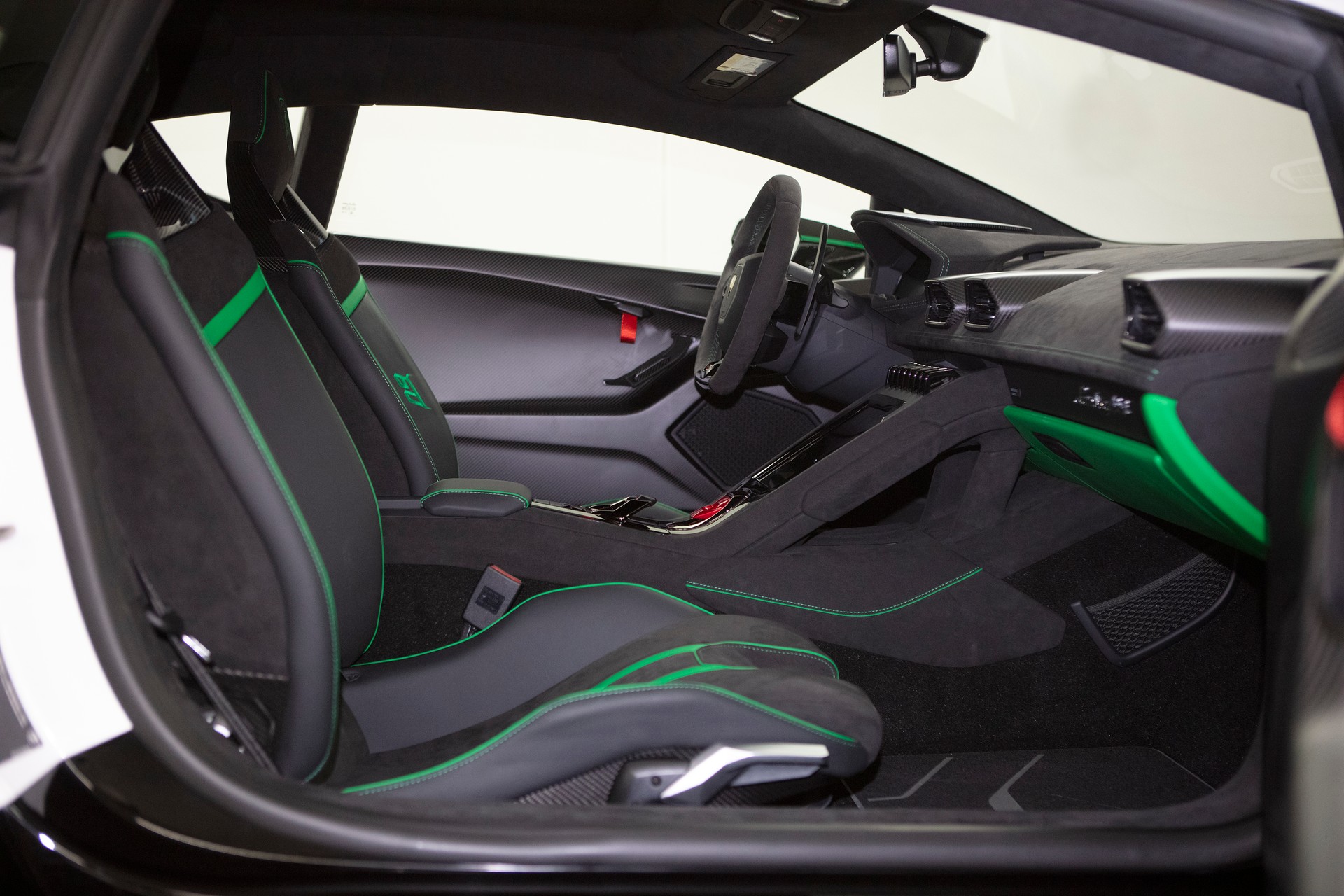 LAMBORGHINI Huracán Tecnica 60th AnniversaryCoupé DCT RWD-image-5