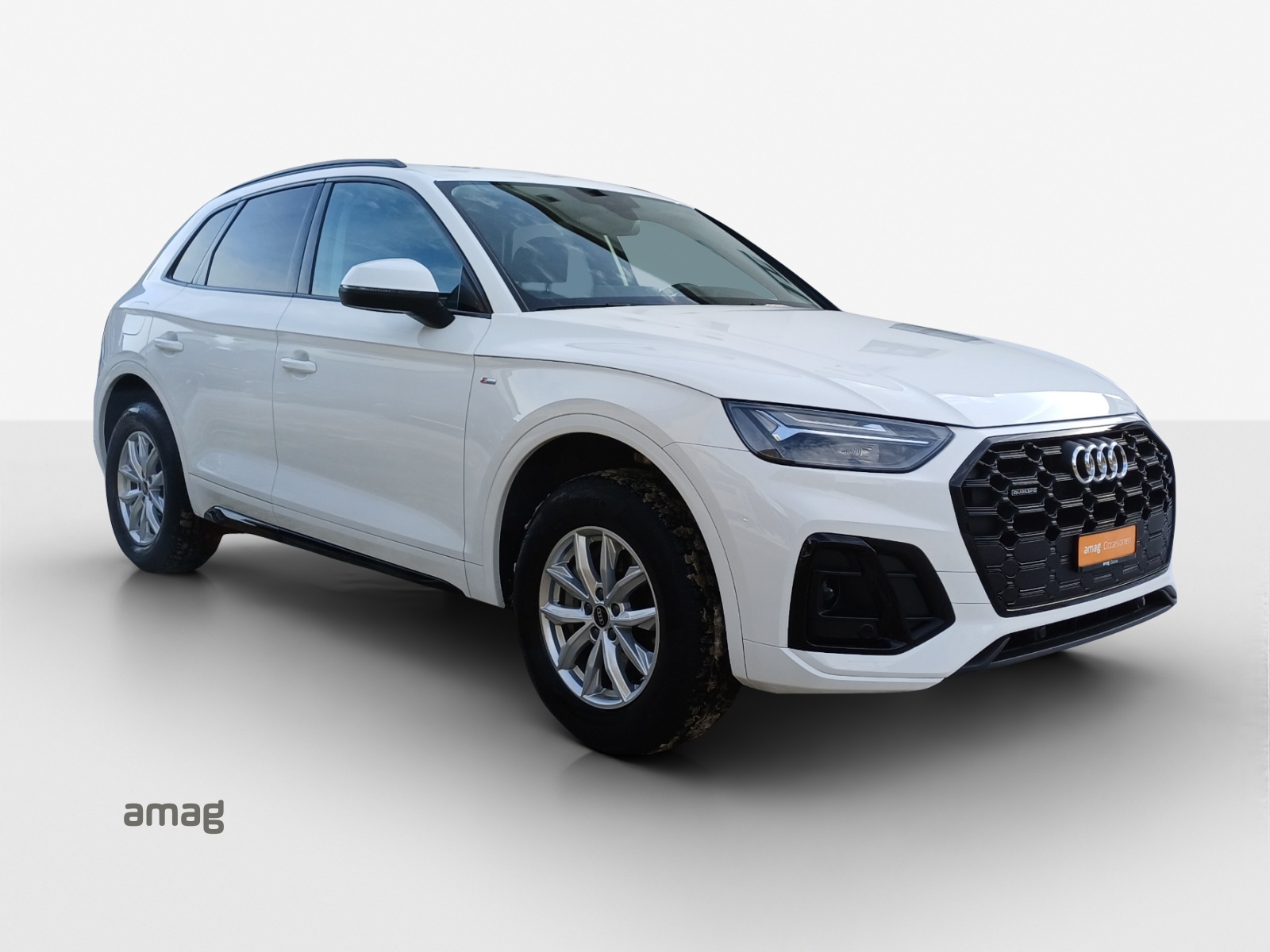 AUDI Q5 50 TFSI e PHEV S line quattro S-tronic-image-5