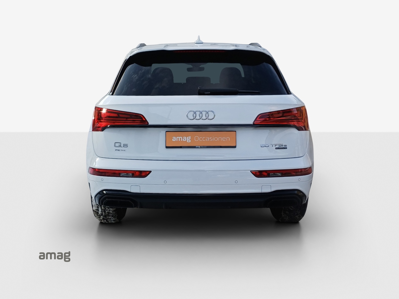 AUDI Q5 50 TFSI e PHEV S line quattro S-tronic-image-3