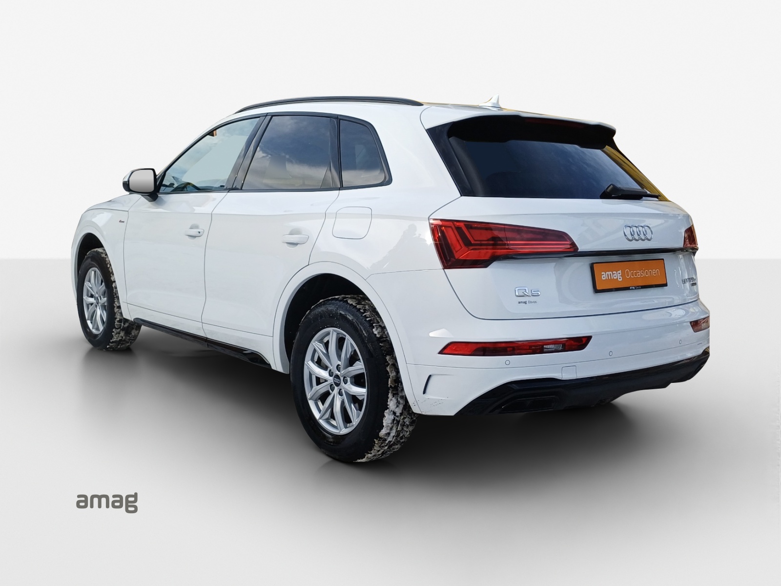 AUDI Q5 50 TFSI e PHEV S line quattro S-tronic-image-2