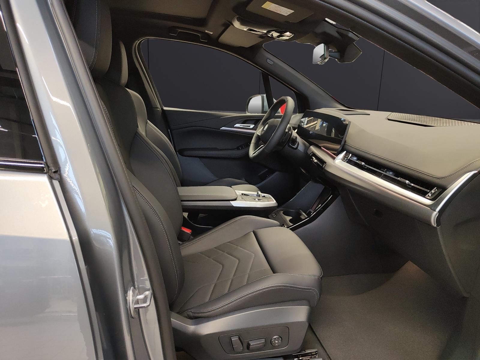 BMW 230e xDrive paddles Active Tourer-image-7