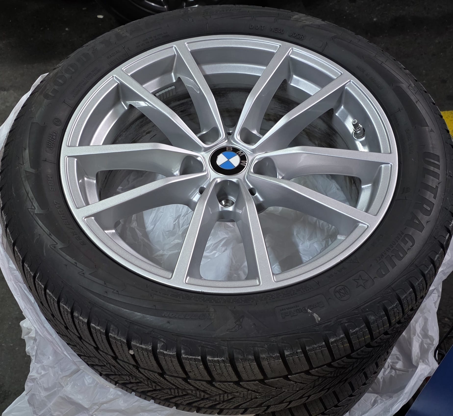 BMW 330d xDrive 48V Steptronic M Sport *HeadUpDisplay*Elektrische Sitze*Rückfahrkamera*Sitzheizung*-image-30