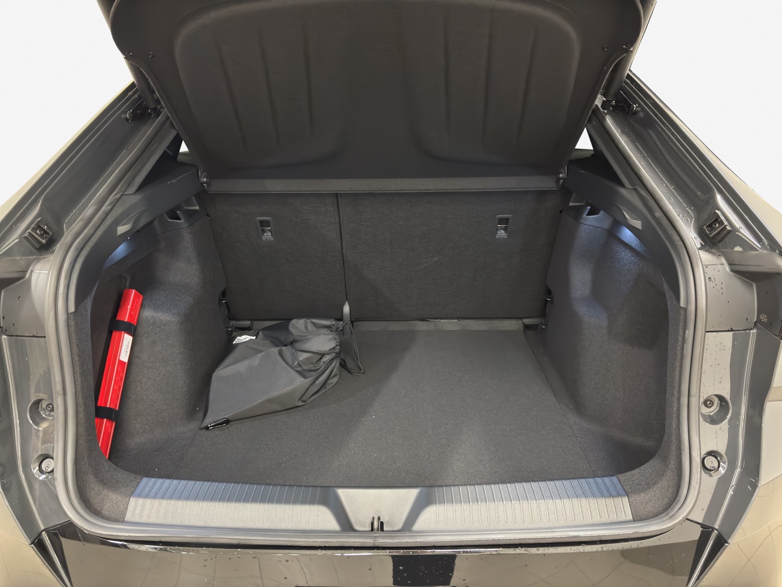 CUPRA Tavascan Type 8 77 kWh VZ-image-12