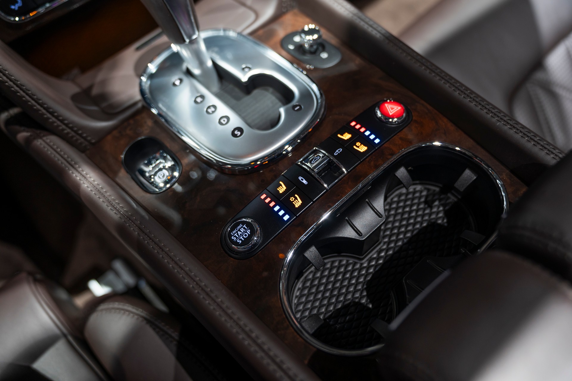 BENTLEY Continental GTC Speed 6.0 W12-image-12