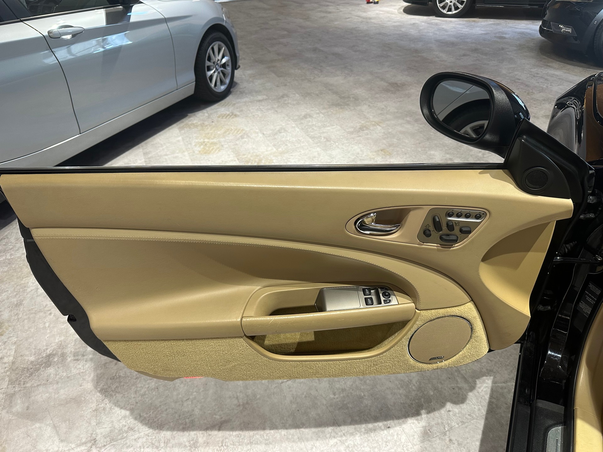 JAGUAR XK 4.2 V8 Convertible Automatic/Nahezu perfekter Zustand!Frisch ab grossem Service und frisch ab MFK!-image-13