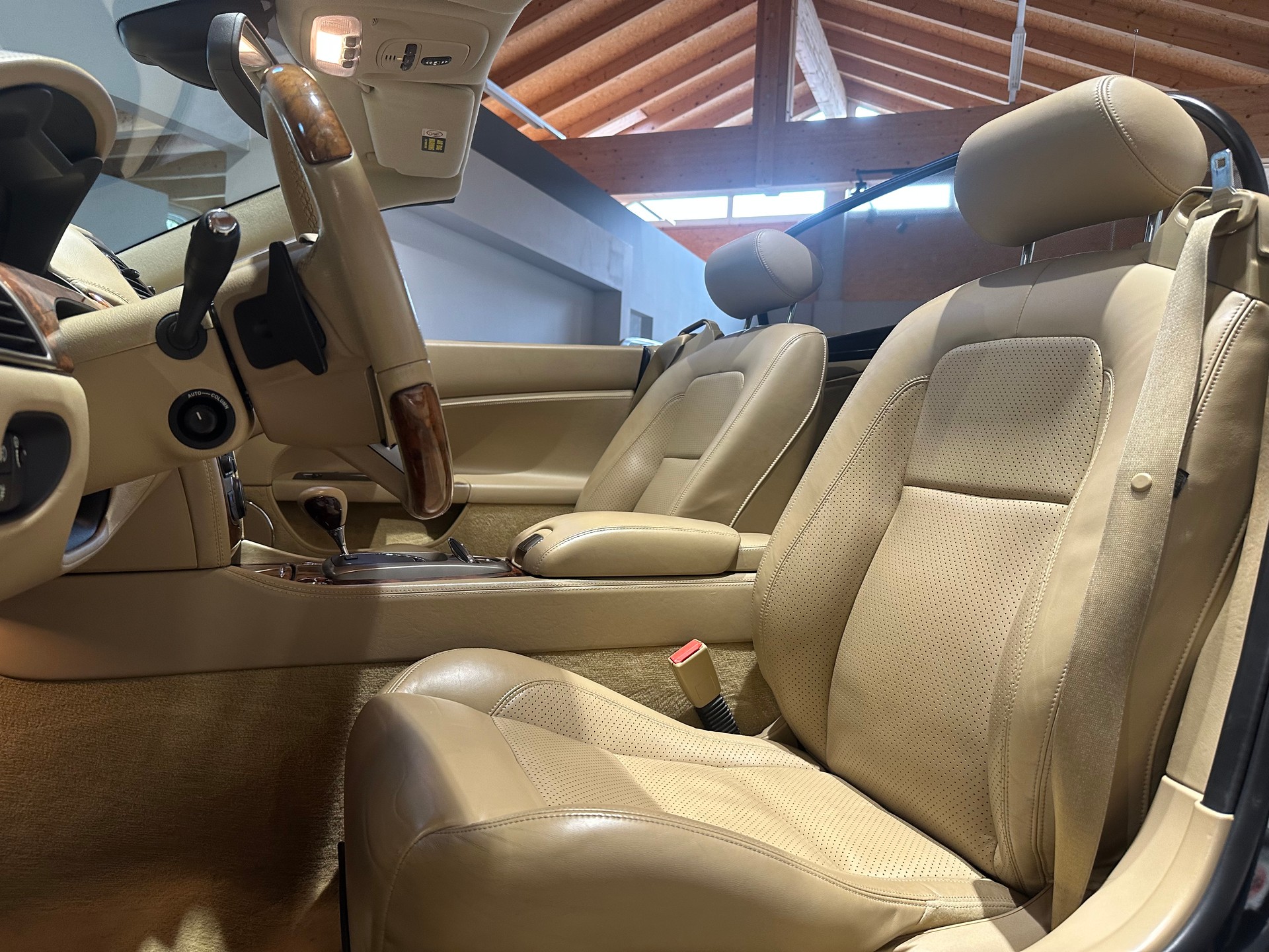 JAGUAR XK 4.2 V8 Convertible Automatic/Nahezu perfekter Zustand!Frisch ab grossem Service und frisch ab MFK!-image-12