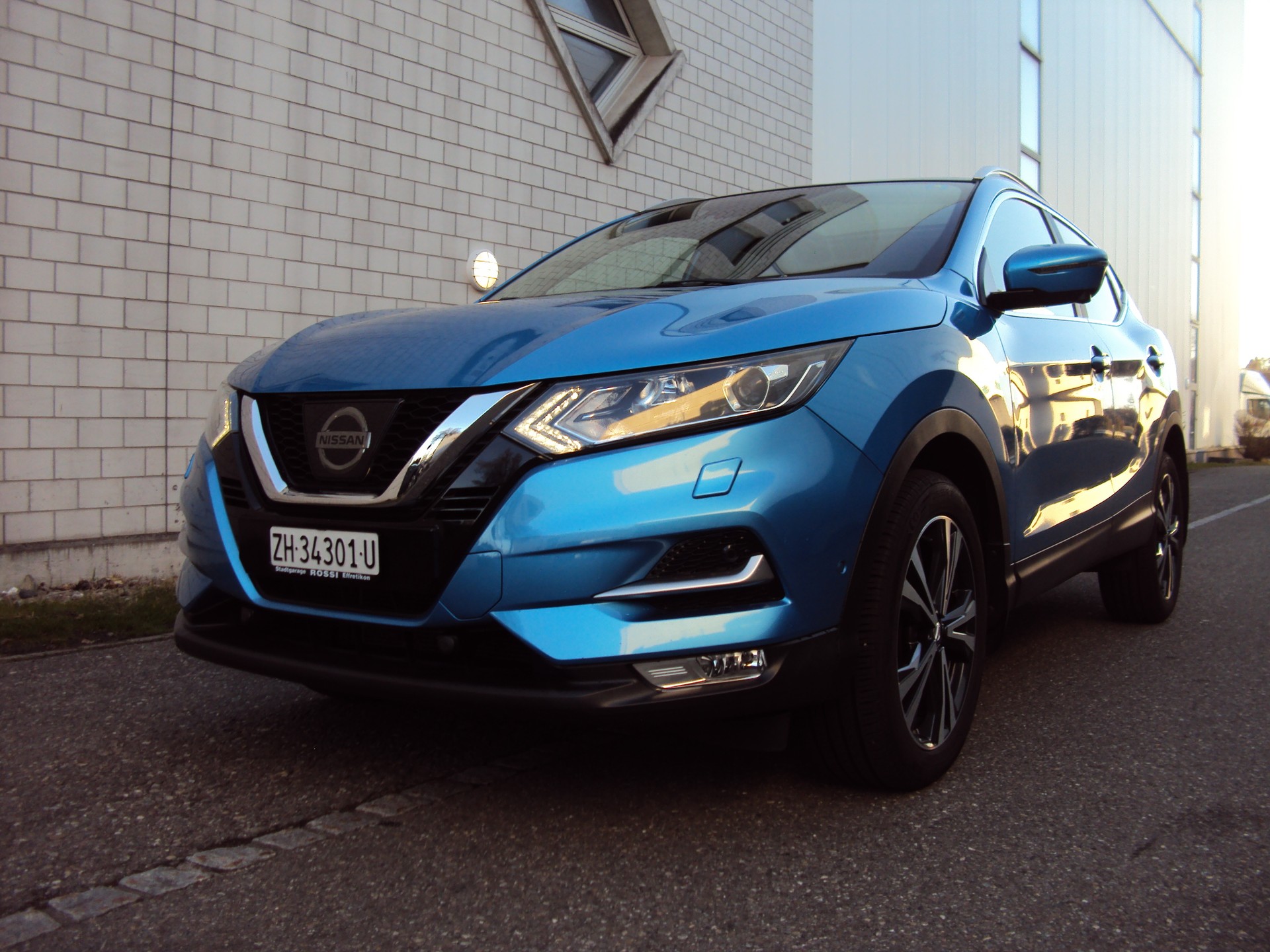 NISSAN Qashqai 1.2 DIG-T tekna-image-0