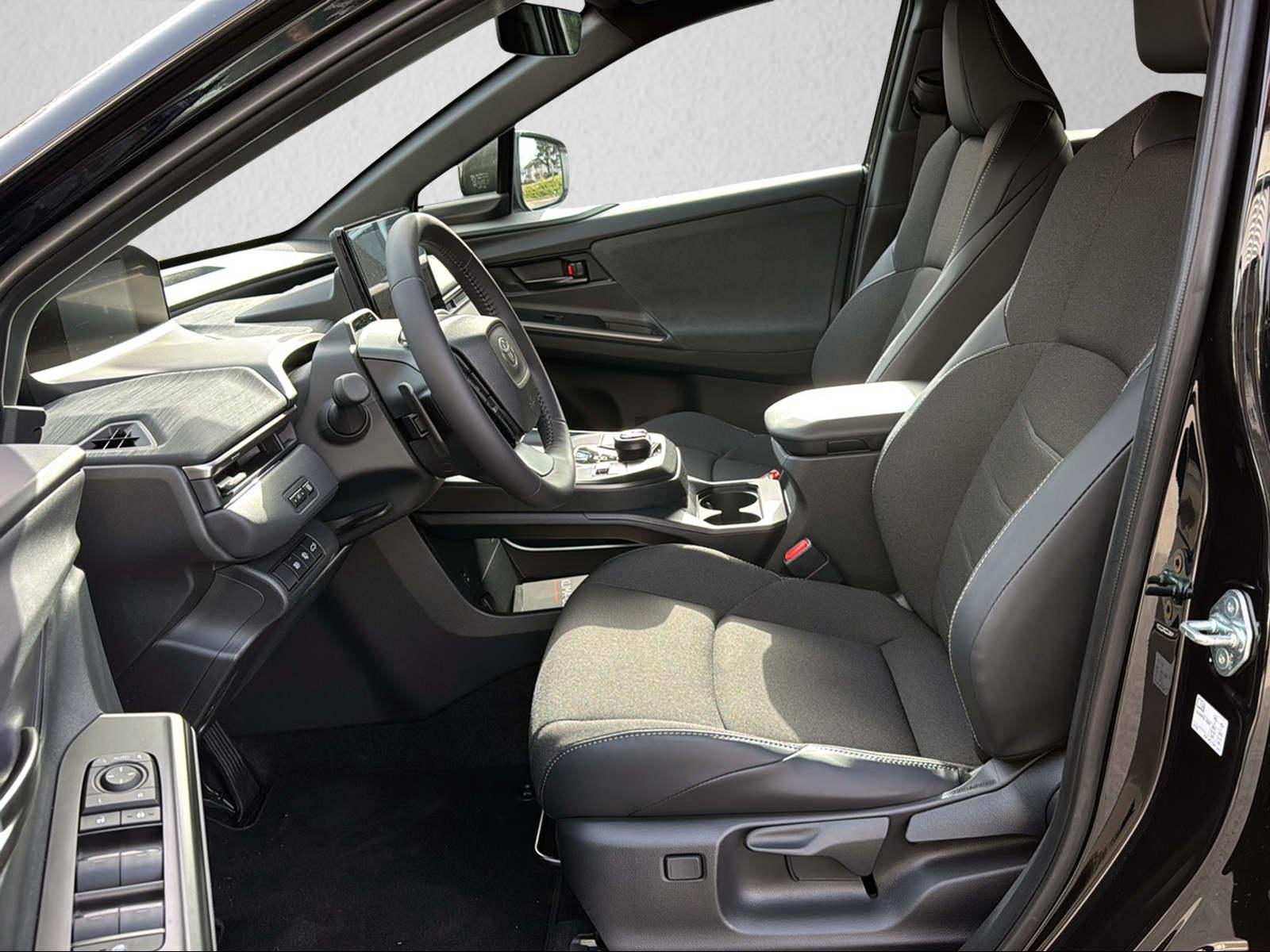 TOYOTA C-HR+ Style AWD-image-7