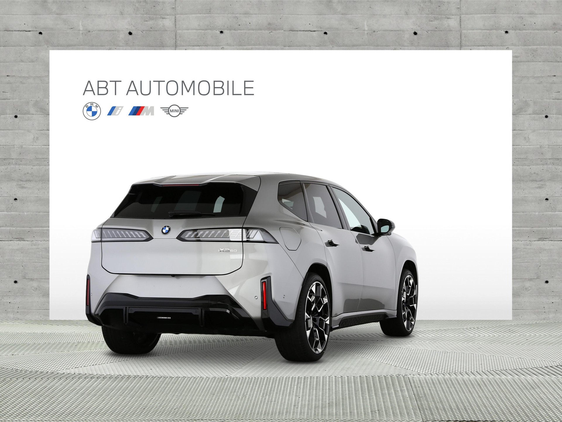 BMW iX3 50 xDrive-showroom-element-2