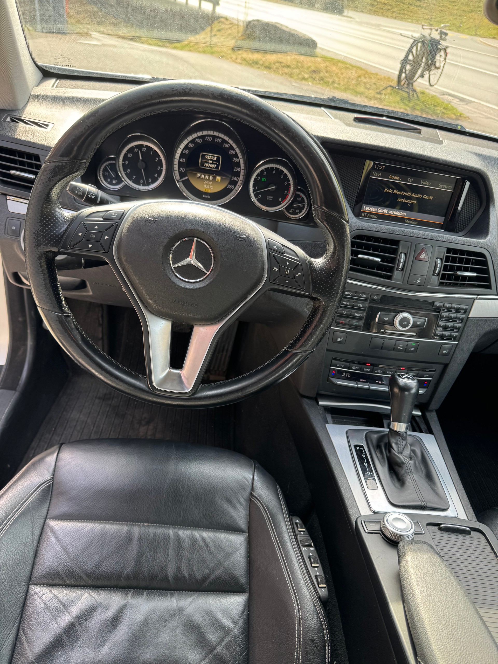 MERCEDES-BENZ E 350 CGI BlueEfficiency 7G-Tronic-image-9