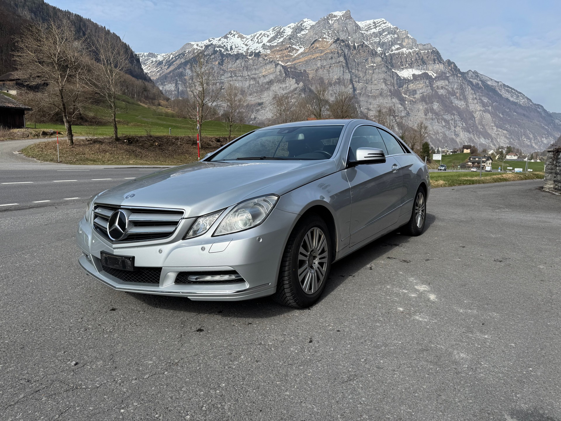 MERCEDES-BENZ E 350 CGI BlueEfficiency 7G-Tronic