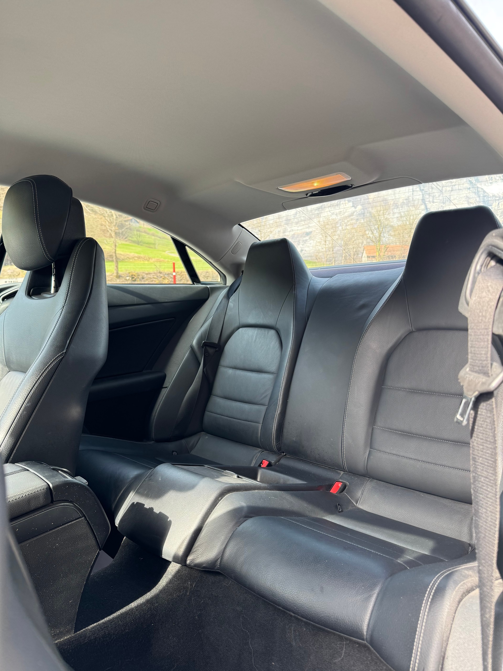 MERCEDES-BENZ E 350 CGI BlueEfficiency 7G-Tronic-image-10