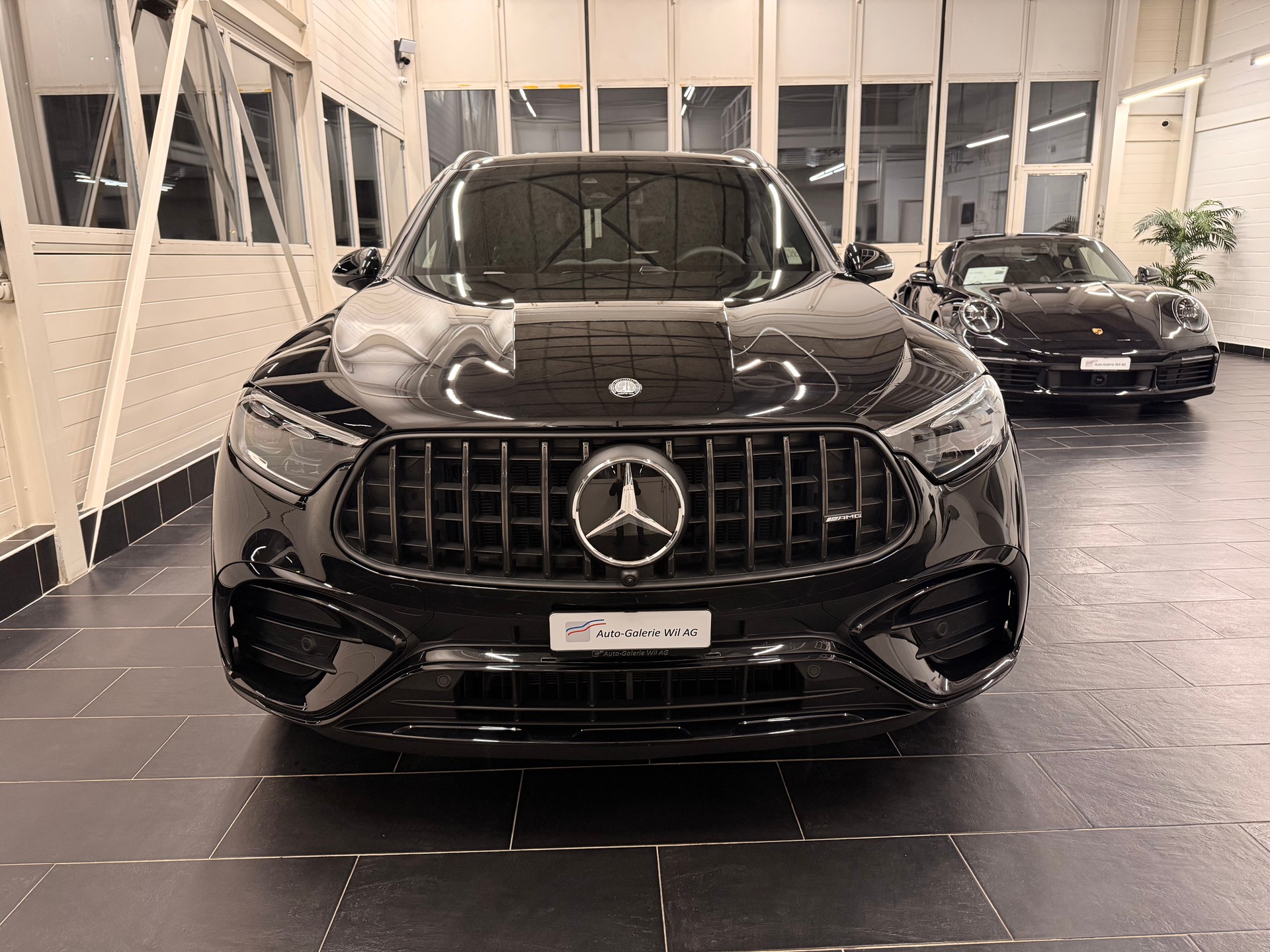 MERCEDES-BENZ GLC 43 AMG 4matic-showroom-element-1