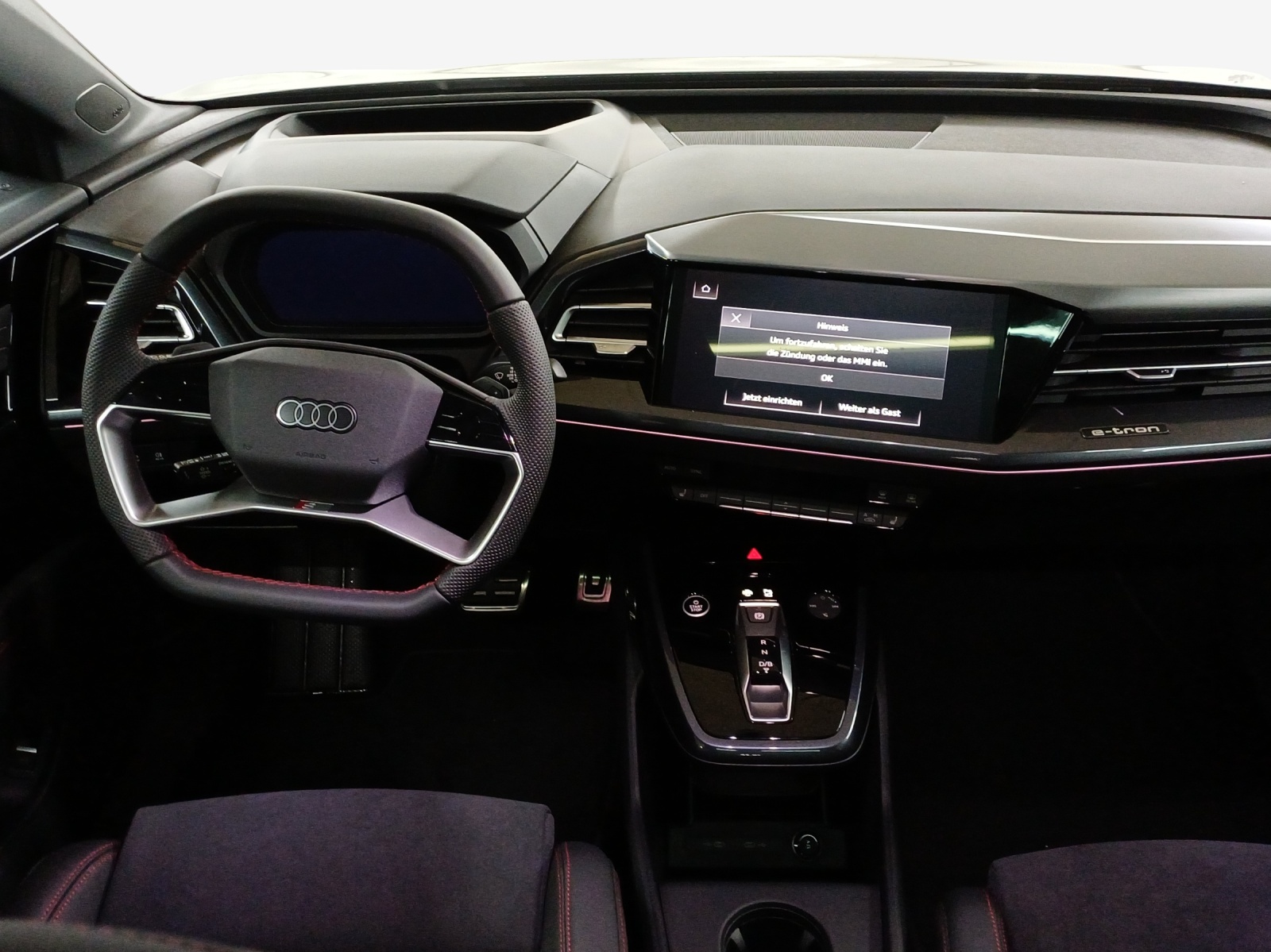 AUDI Q4 e-tron 45 Edition Swiss Ski quattro-image-8