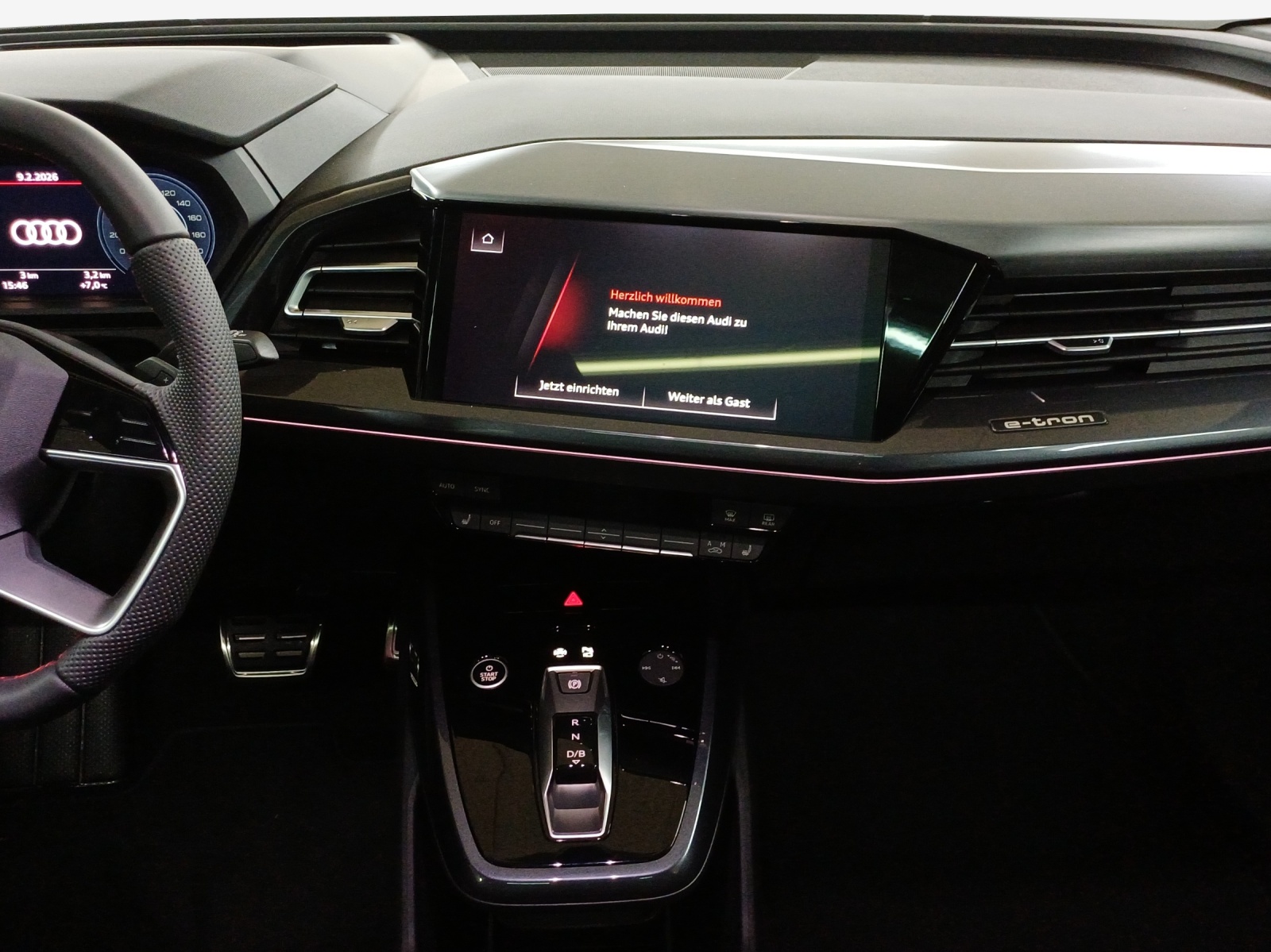 AUDI Q4 e-tron 45 Edition Swiss Ski quattro-image-10