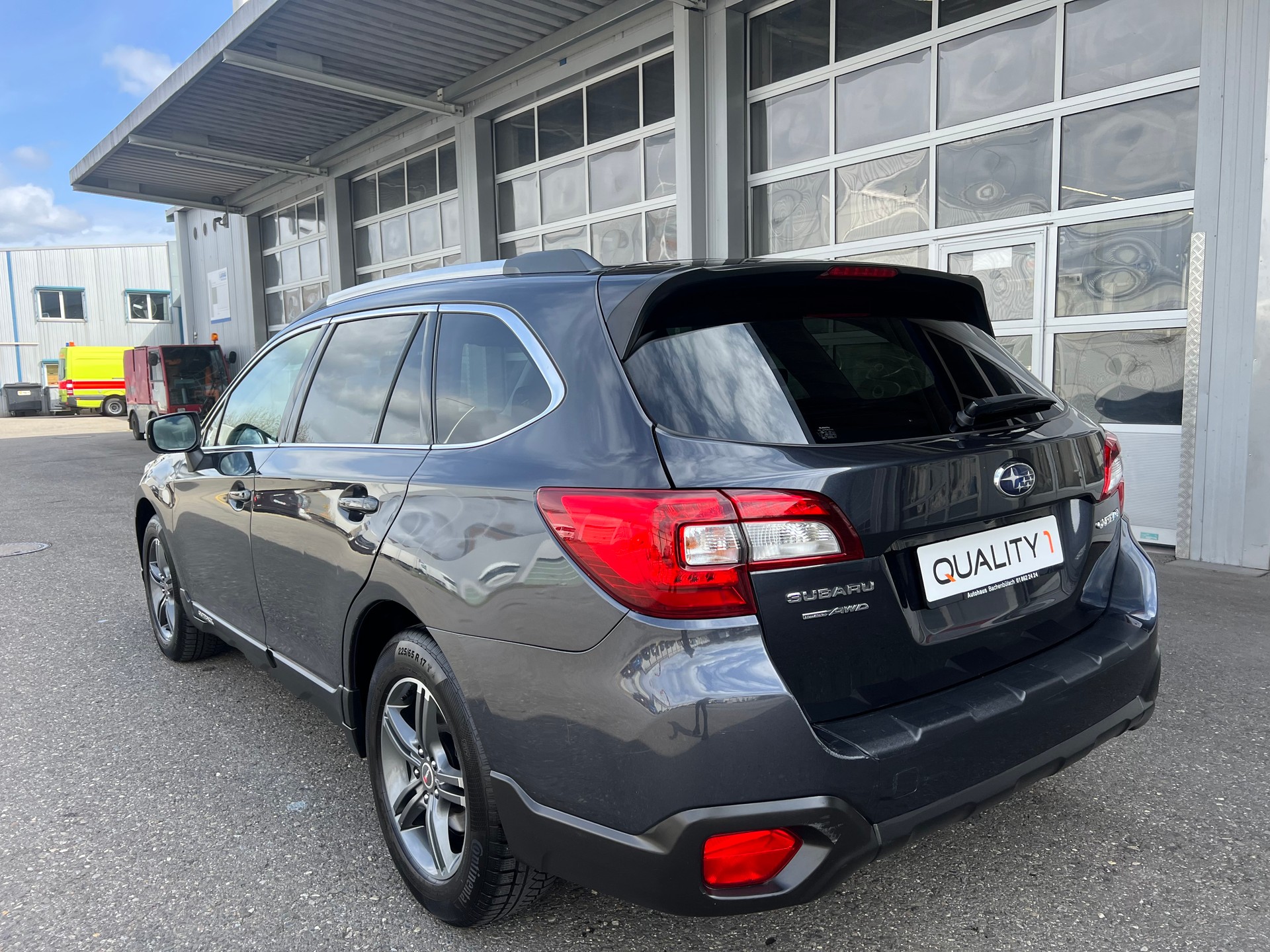 SUBARU Outback 2.5i Swiss AWD Lineartronic-image-5