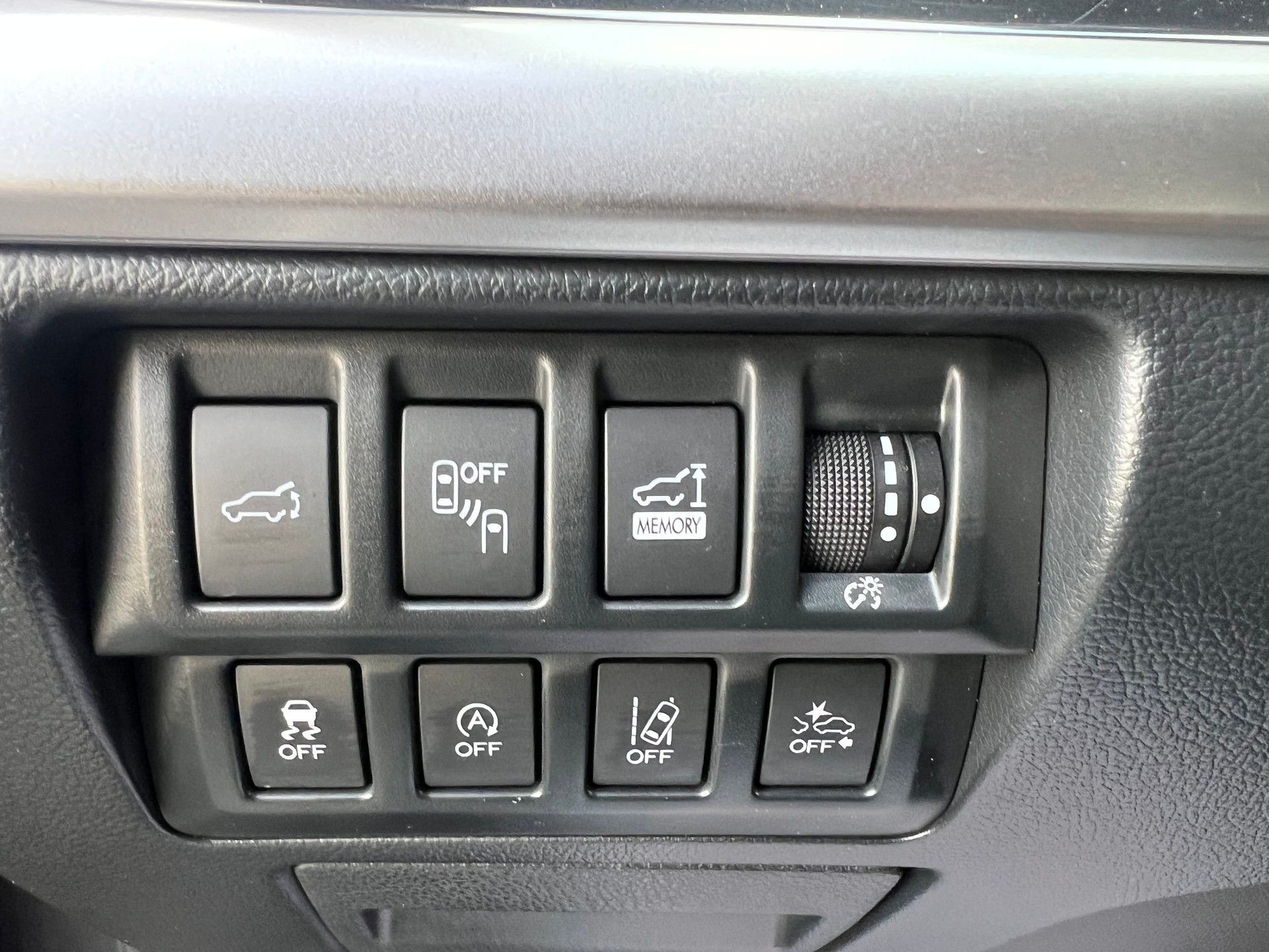 SUBARU Outback 2.5i Swiss AWD Lineartronic-image-13